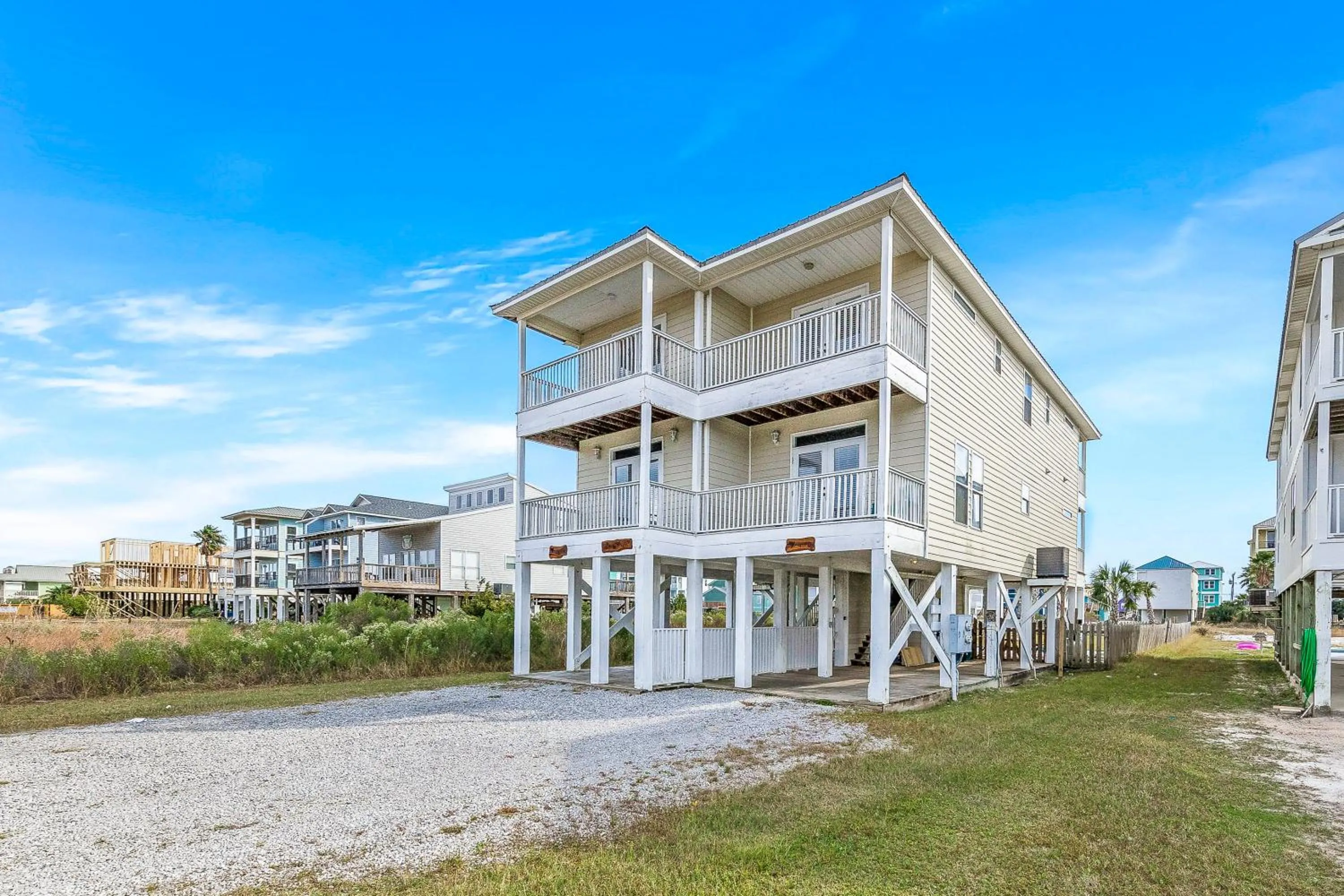 Property building in Turtle's Nest West