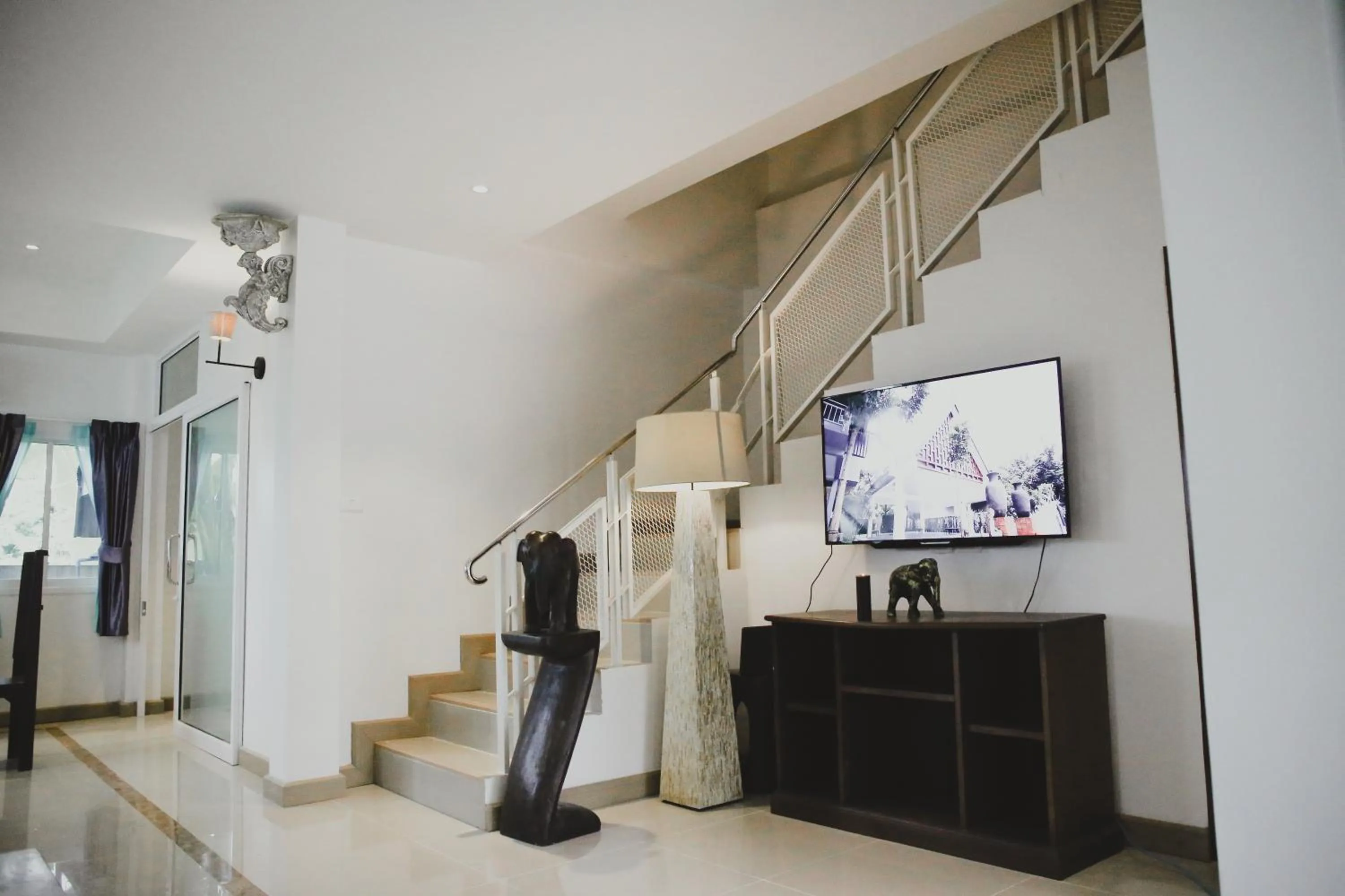 TV and multimedia in Marc Hotel Maesai