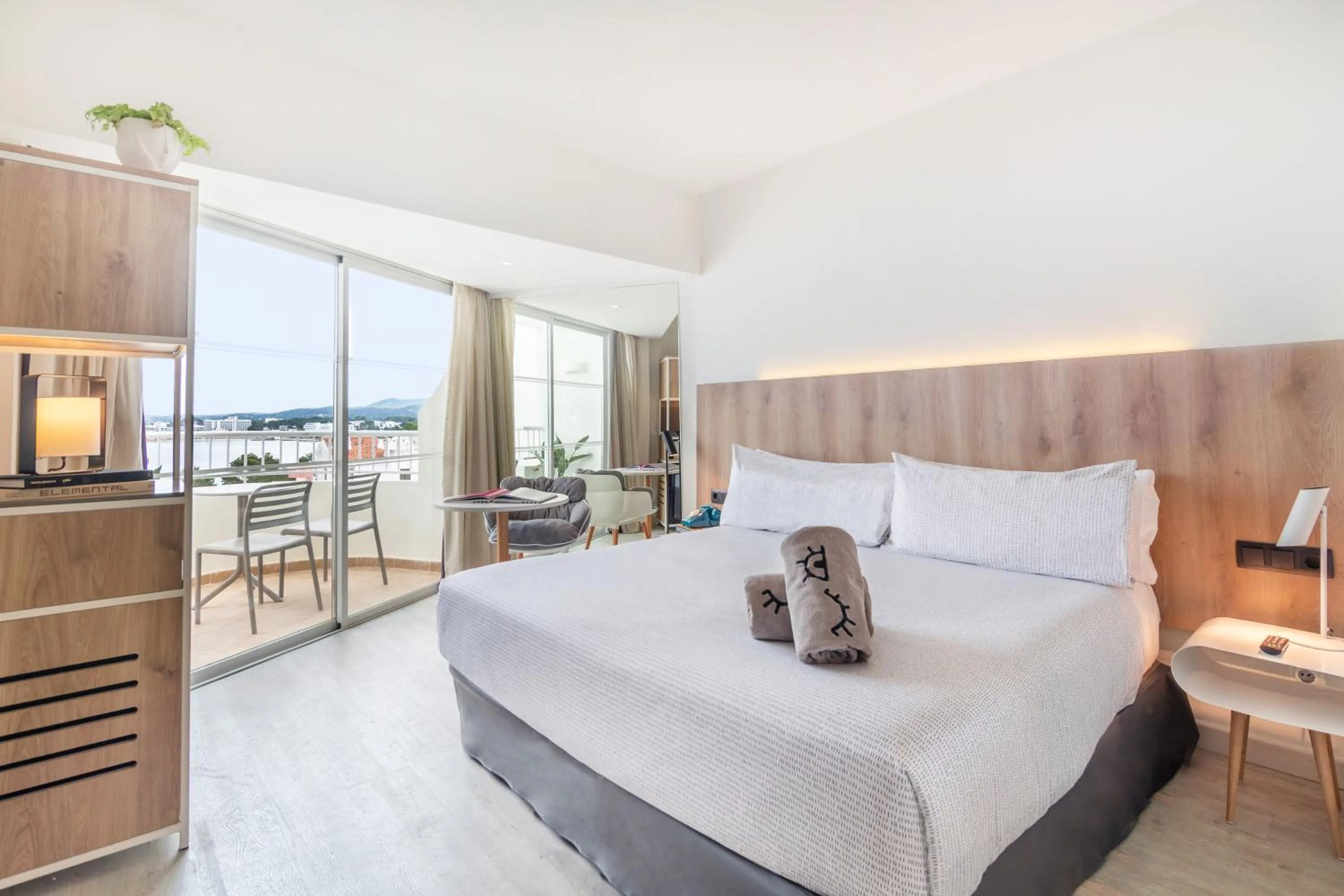 Bed in INNSiDE by Meliá Ibiza Beach