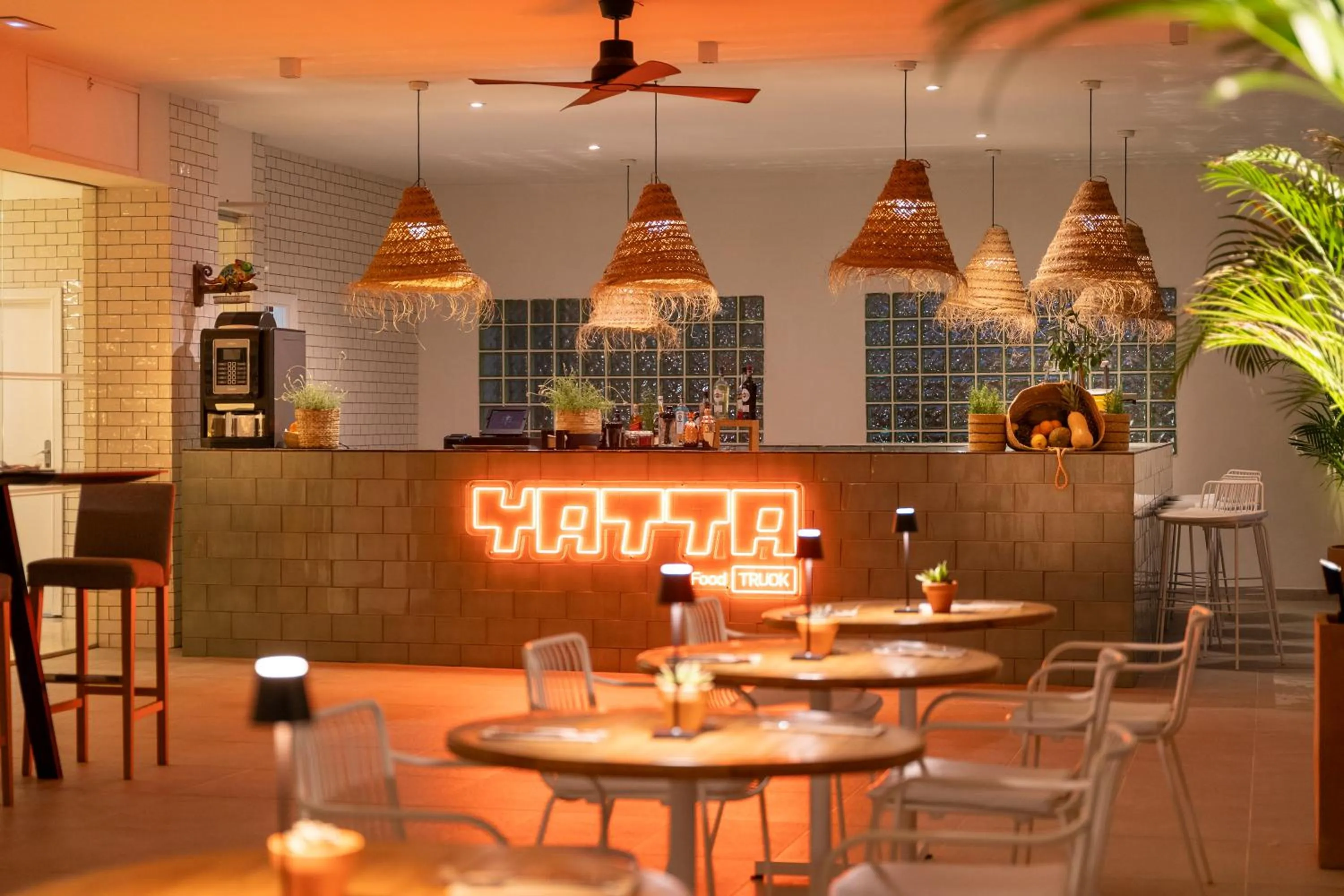 Restaurant/places to eat in INNSiDE by Meliá Ibiza Beach