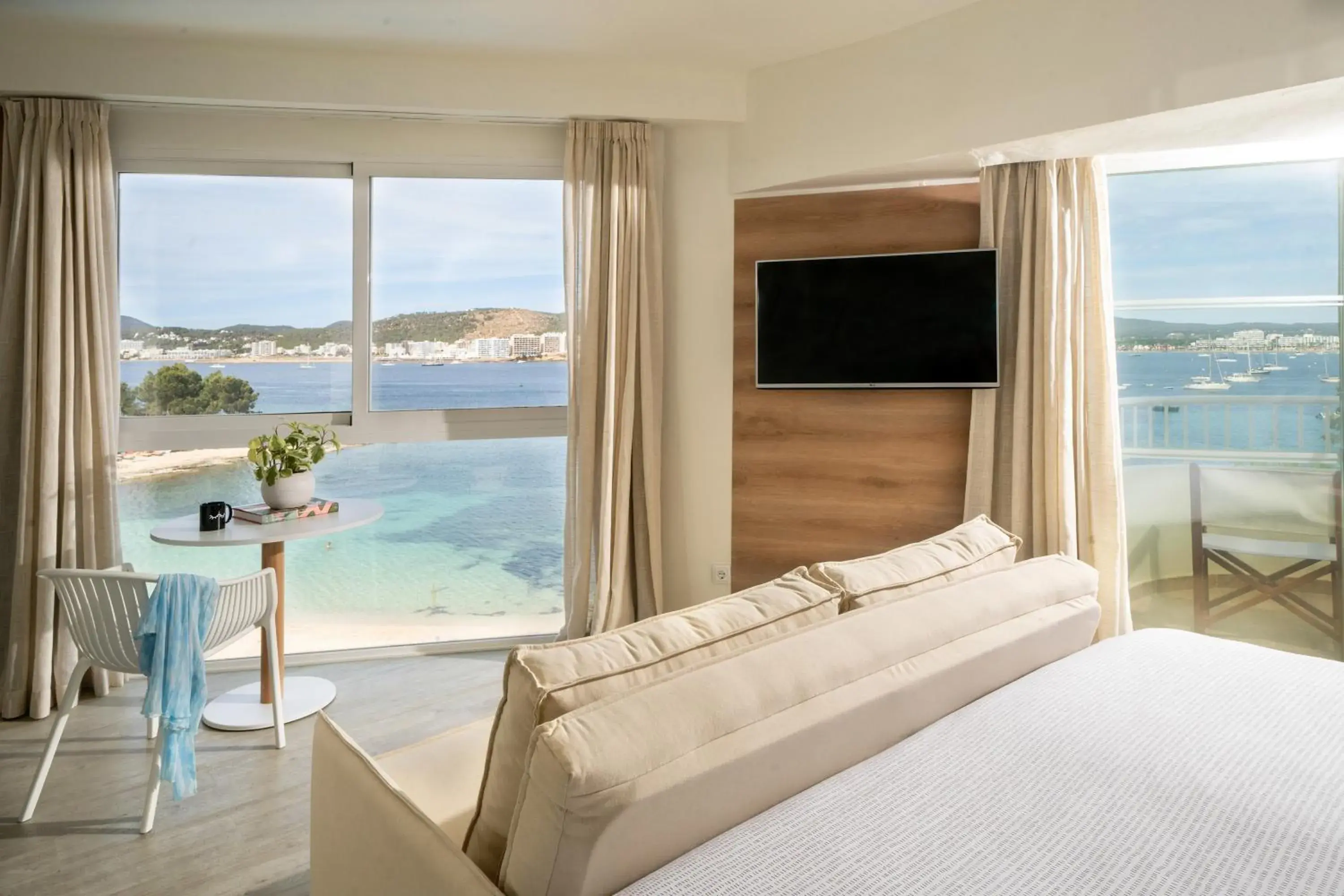 Bedroom, Bed in INNSiDE by Meliá Ibiza Beach Bedroom, Bed in INNSiDE by Meliá Ibiza Beach