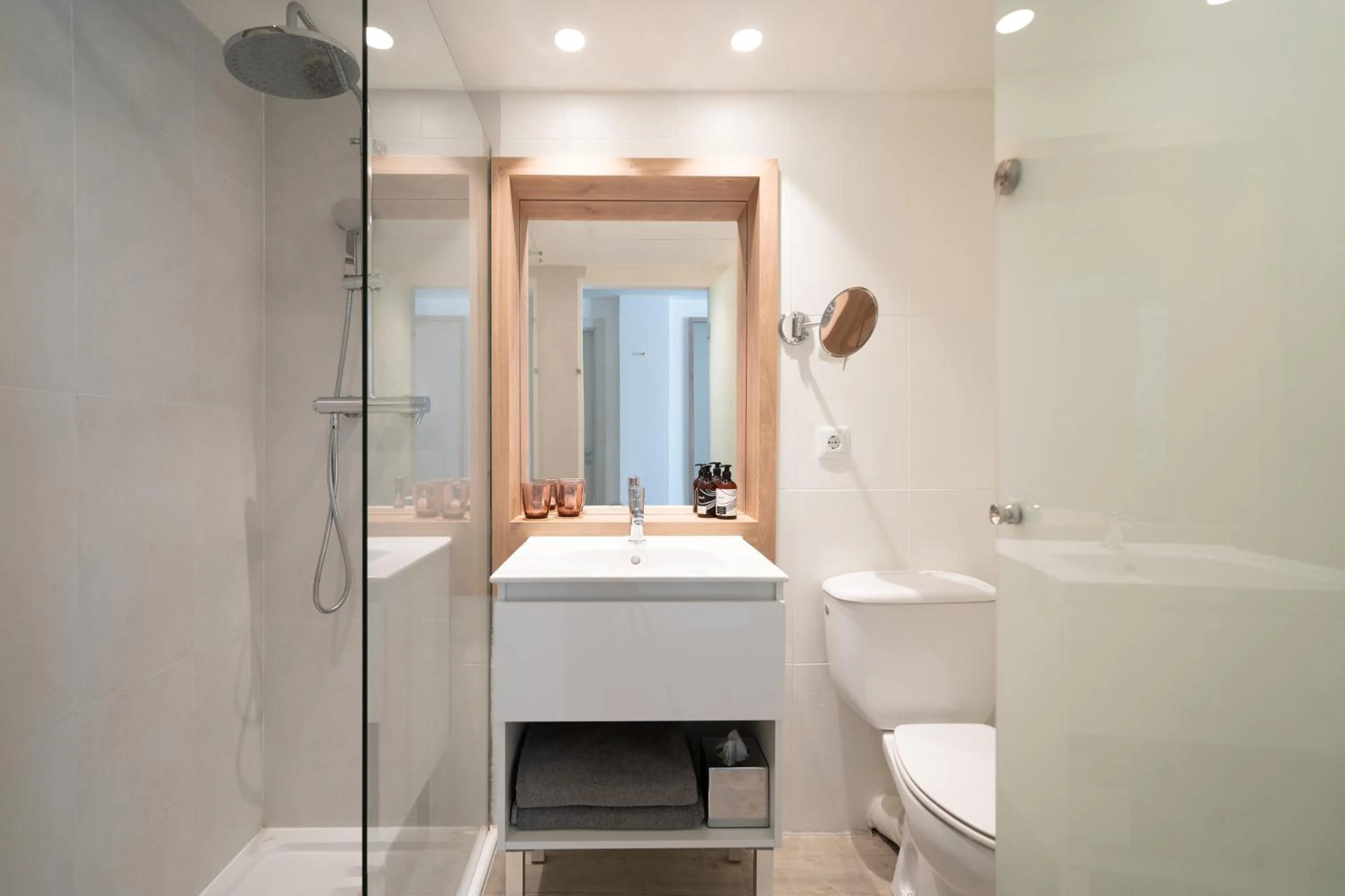 Bathroom in INNSiDE by Meliá Ibiza Beach