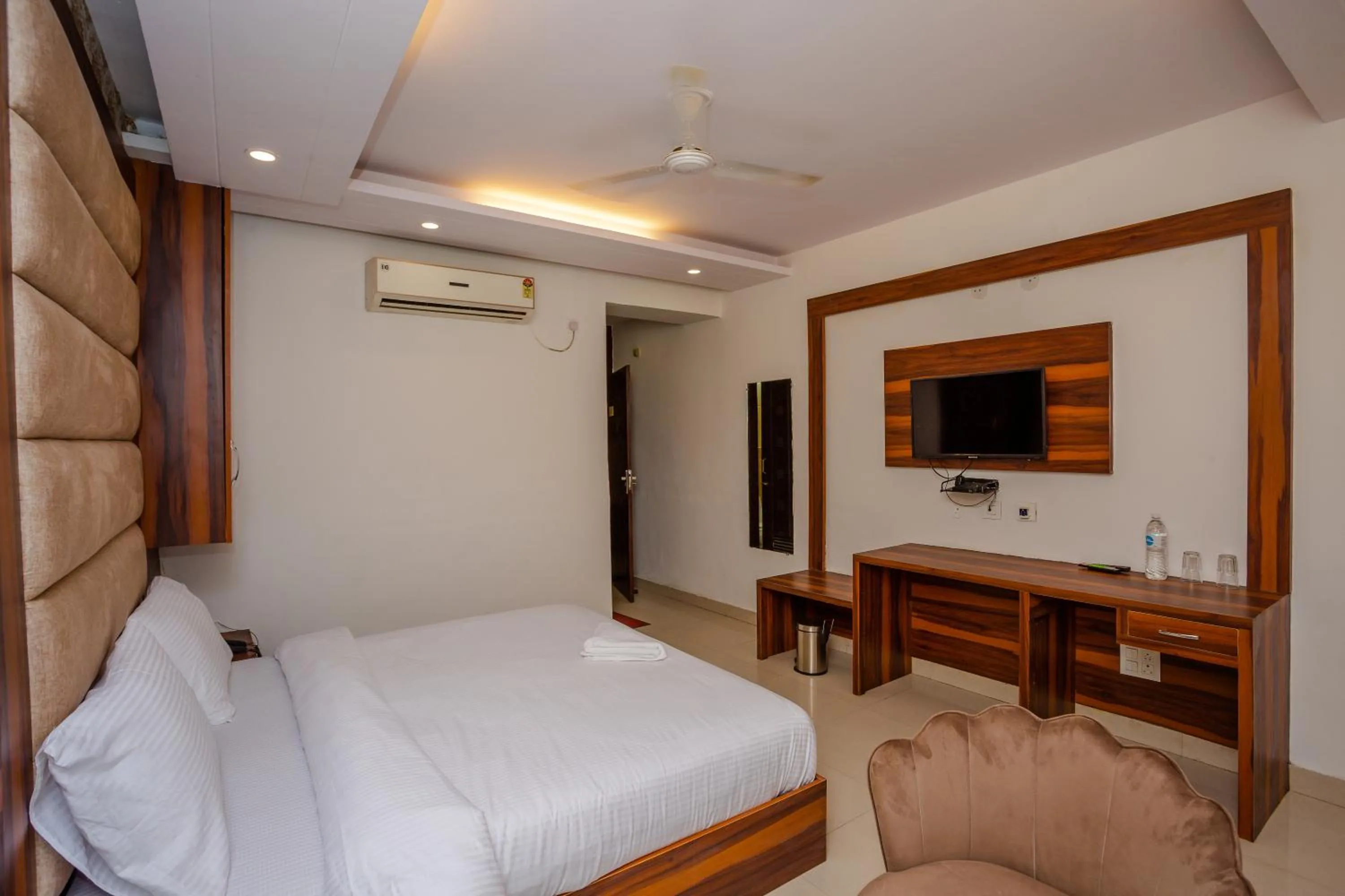 Bed in HOTEL DOON
