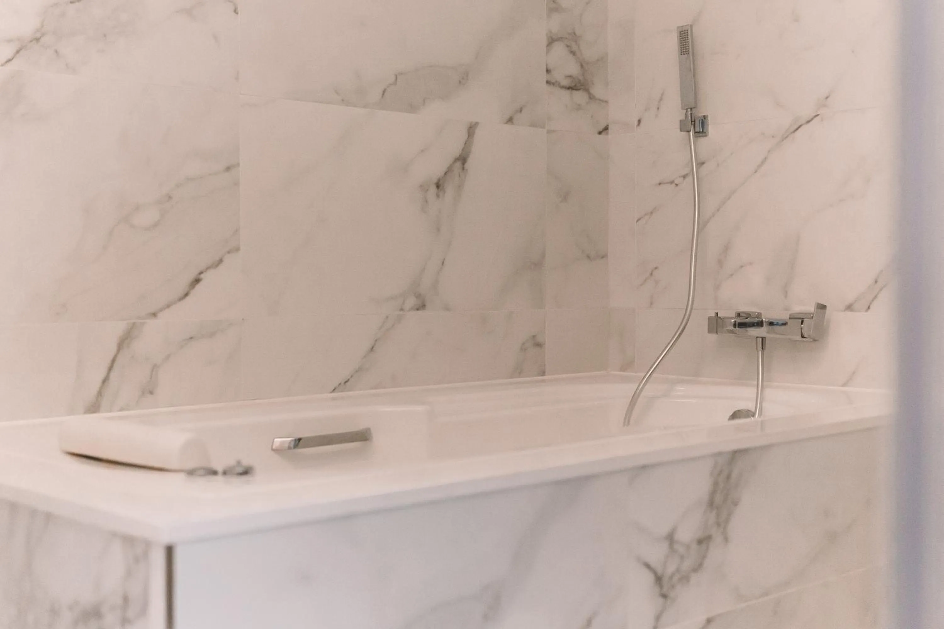 Bath in HOTEL CANDOR