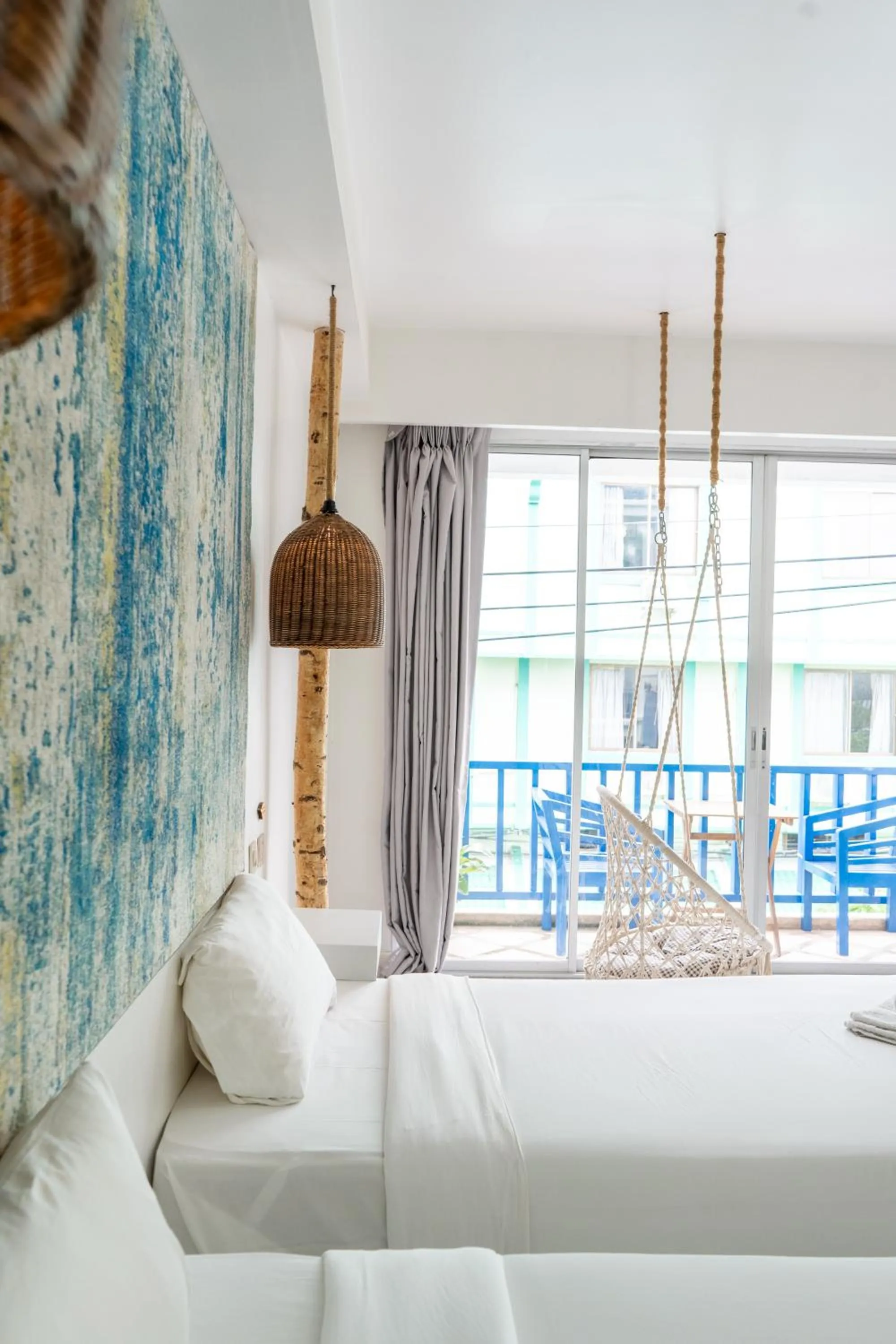 Bed in Meow Cat Cafe & Hotel