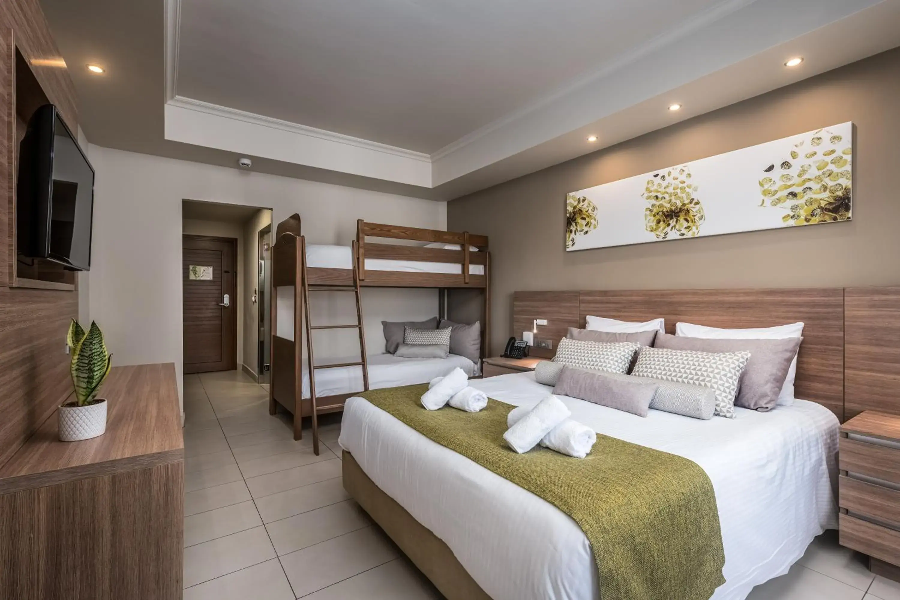 Double Room with Bunk Bed in E-GEO Easy Living Resort Double Room with Bunk Bed in E-GEO Easy Living Resort