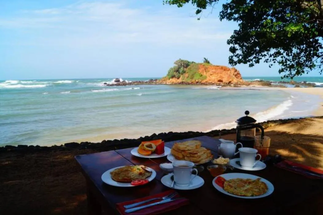 Food and drinks in Palm villa Mirissa hotel&spa