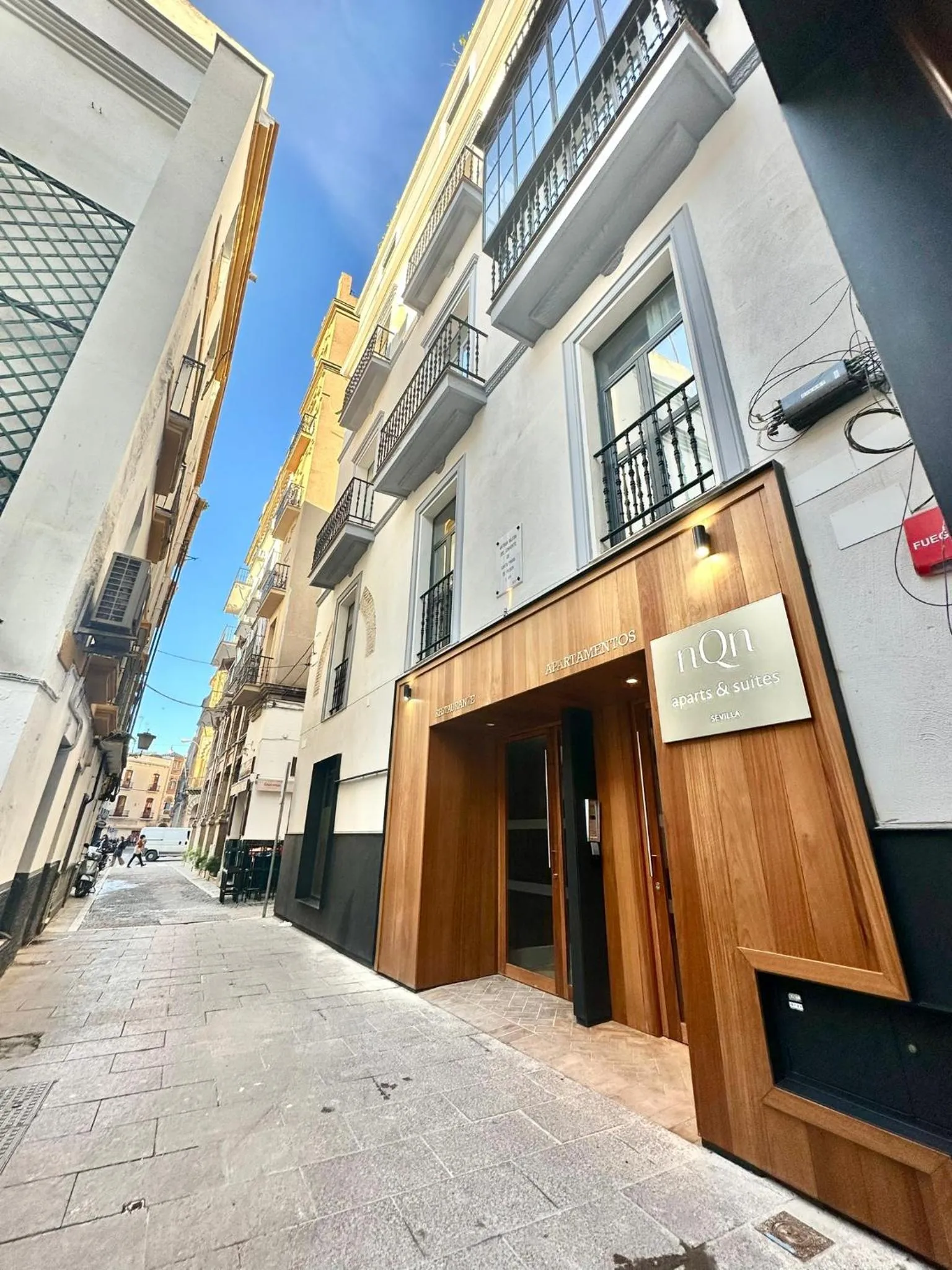 Property building in nQn Aparts & Suites Sevilla