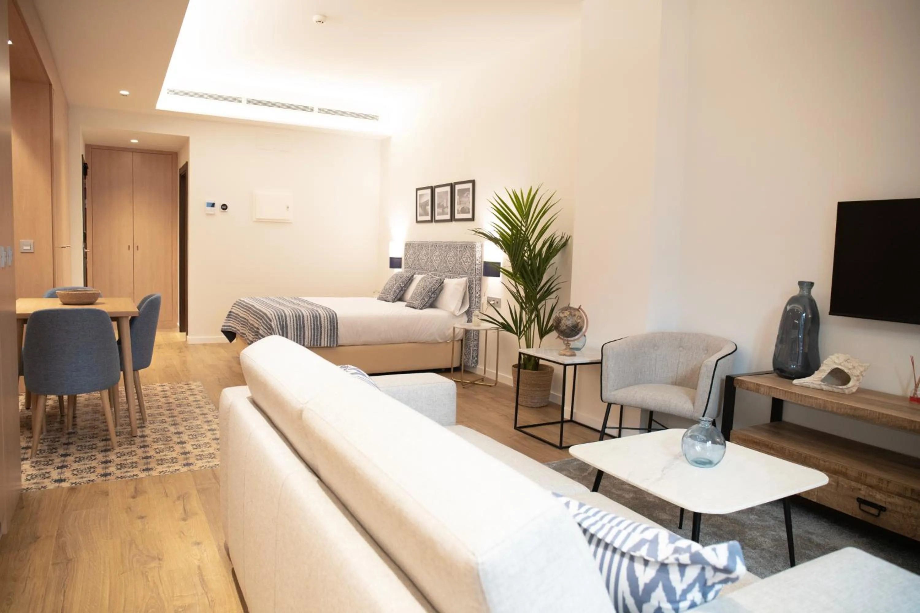 Bed in nQn Aparts & Suites Sevilla