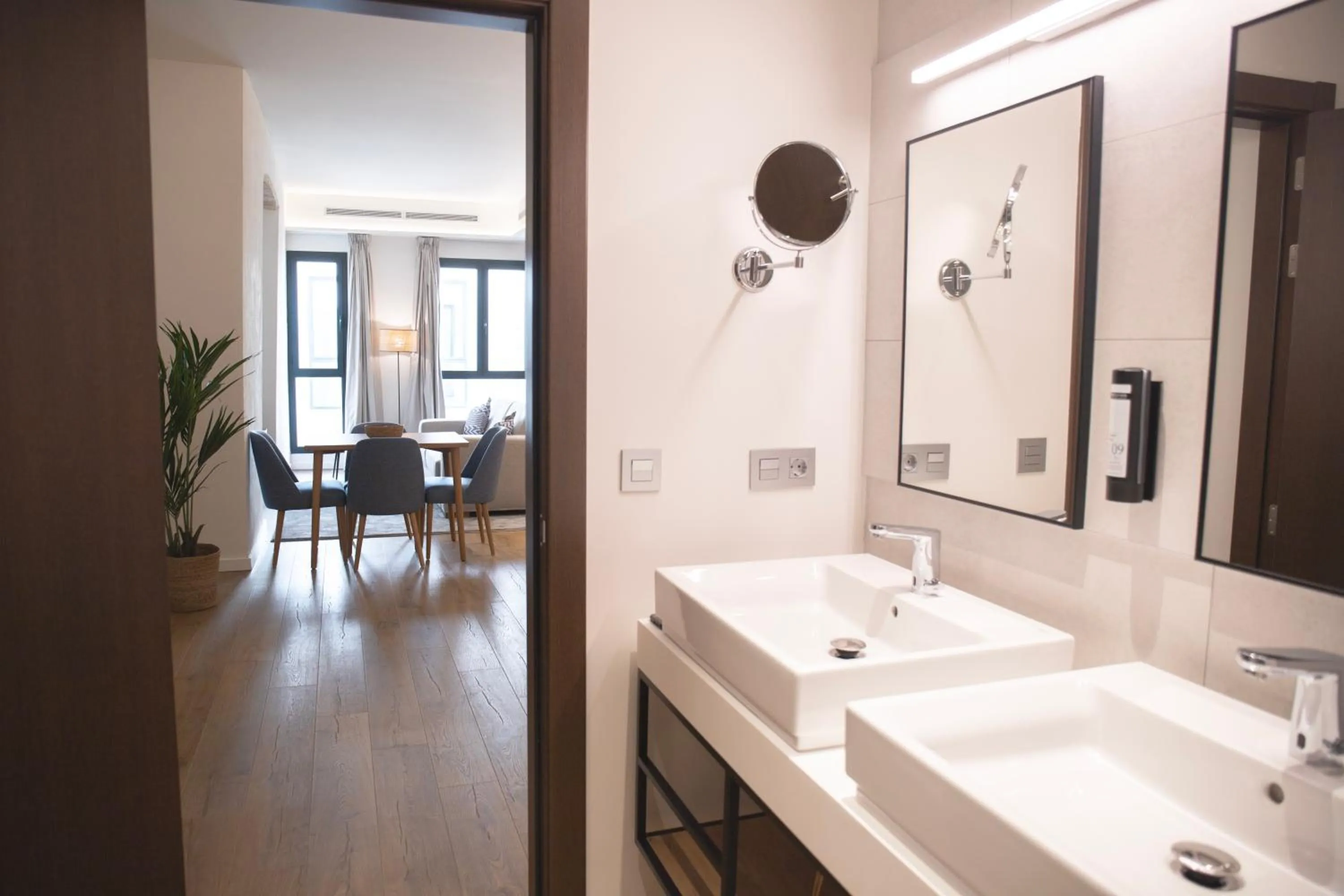 Bathroom in nQn Aparts & Suites Sevilla