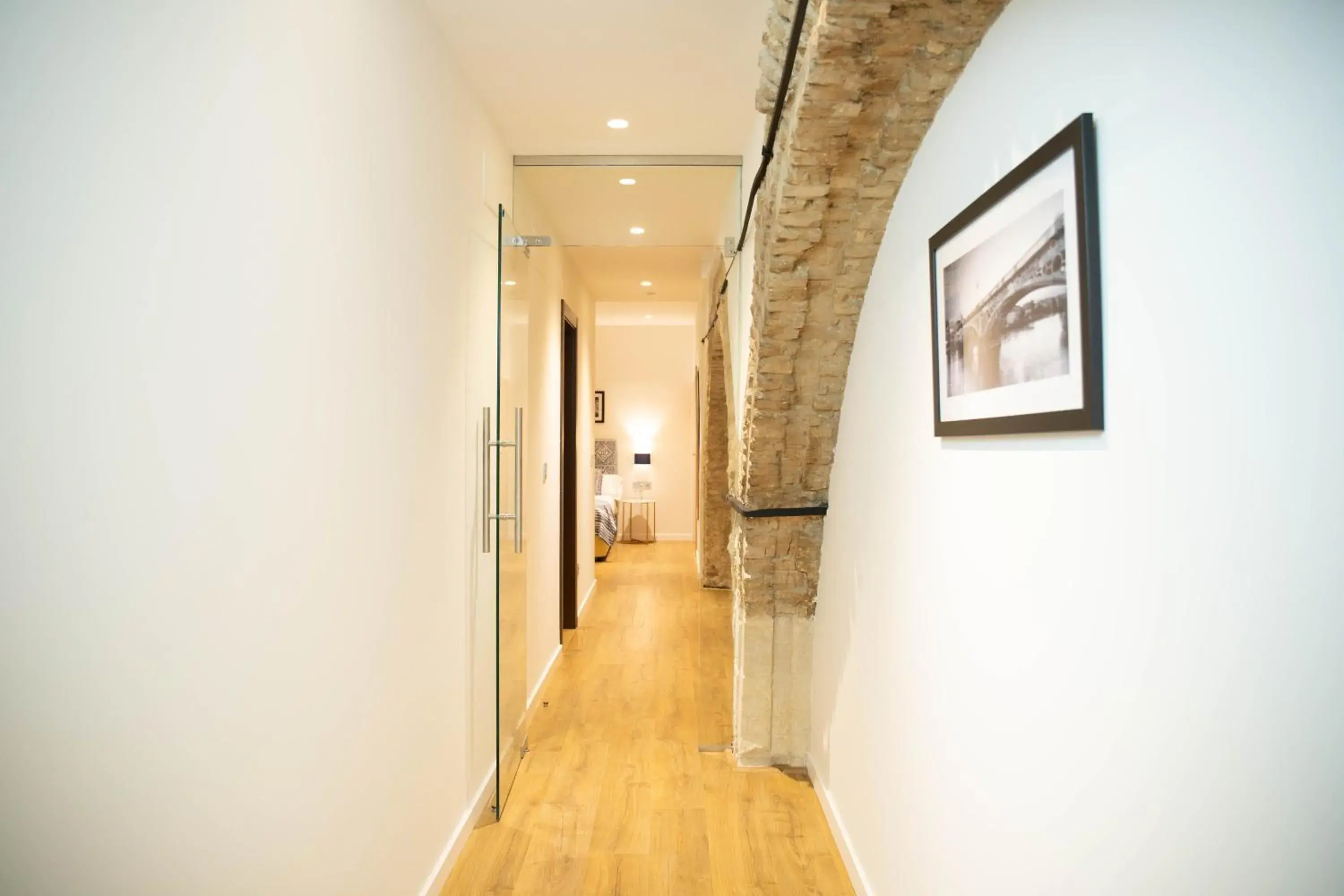 Two-Bedroom Apartment in nQn Aparts & Suites Sevilla Two-Bedroom Apartment in nQn Aparts & Suites Sevilla