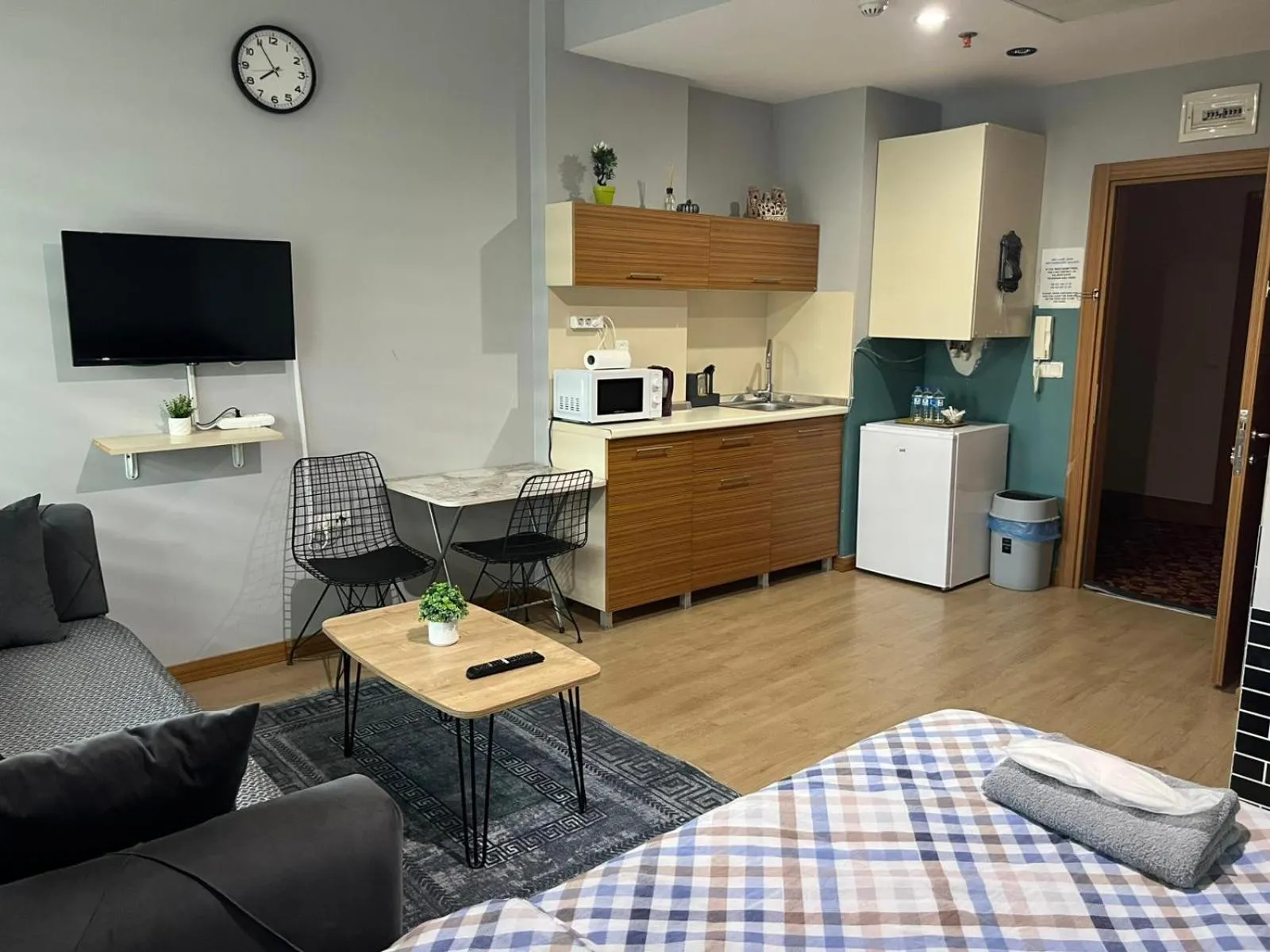 TV and multimedia in Nur Sena's House