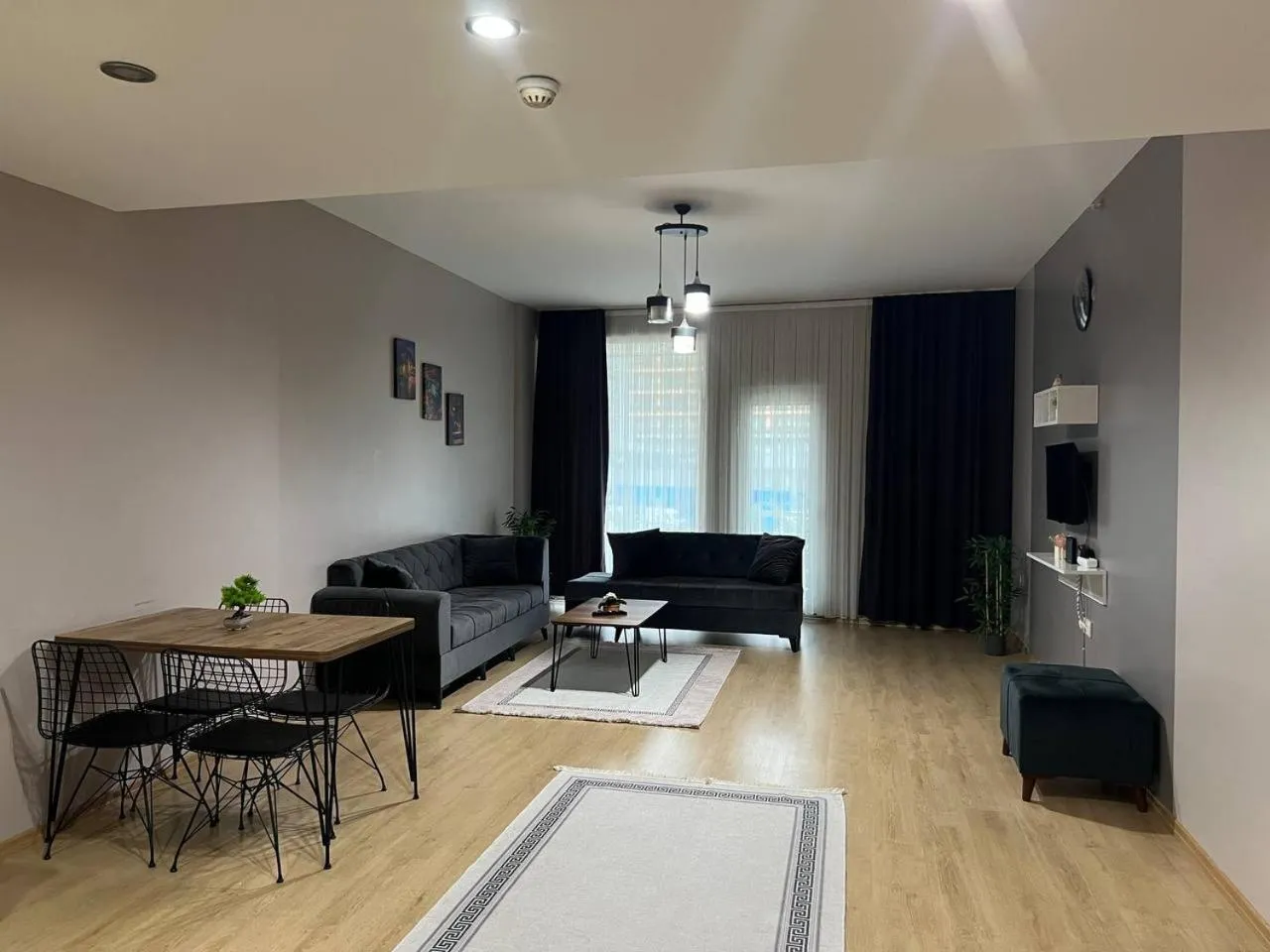 TV and multimedia in Nur Sena's House