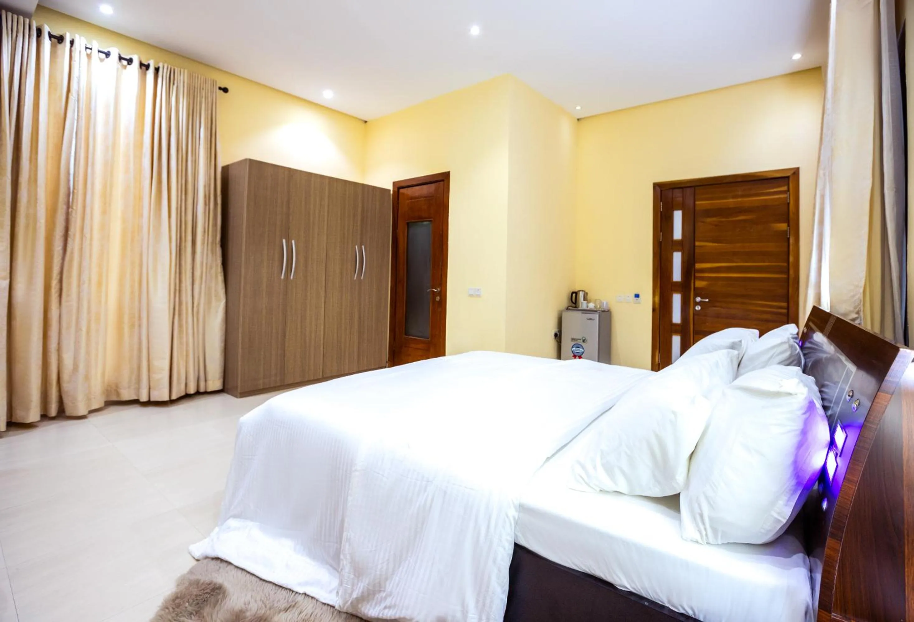 Bed in Rushmore - Executive Room