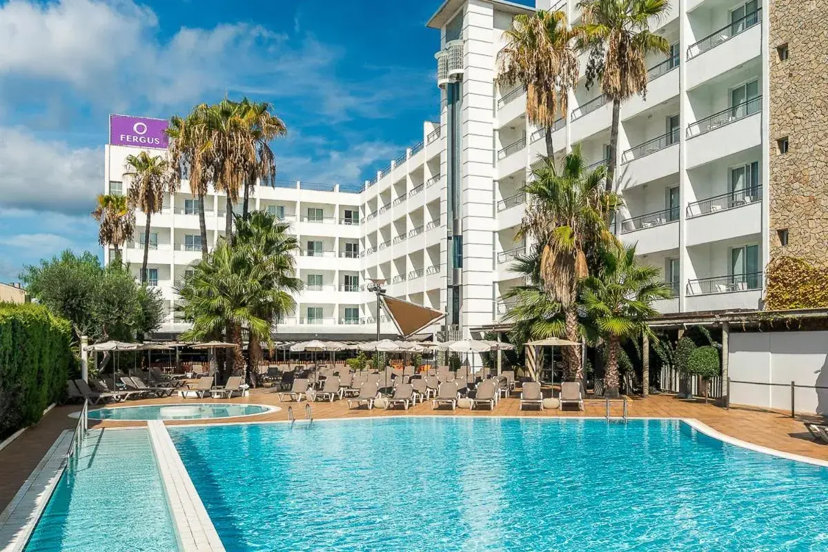 FERGUS Club Pineda Splash FERGUS Club Pineda Splash