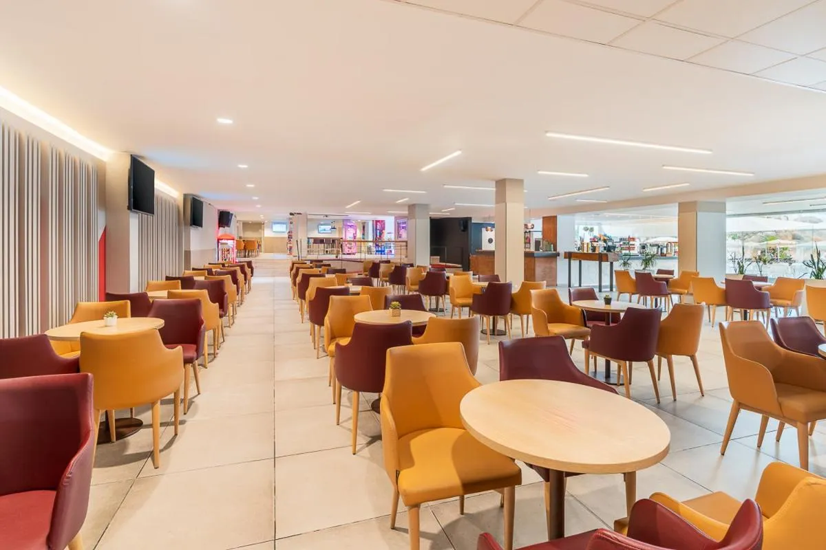 FERGUS Club Pineda Splash