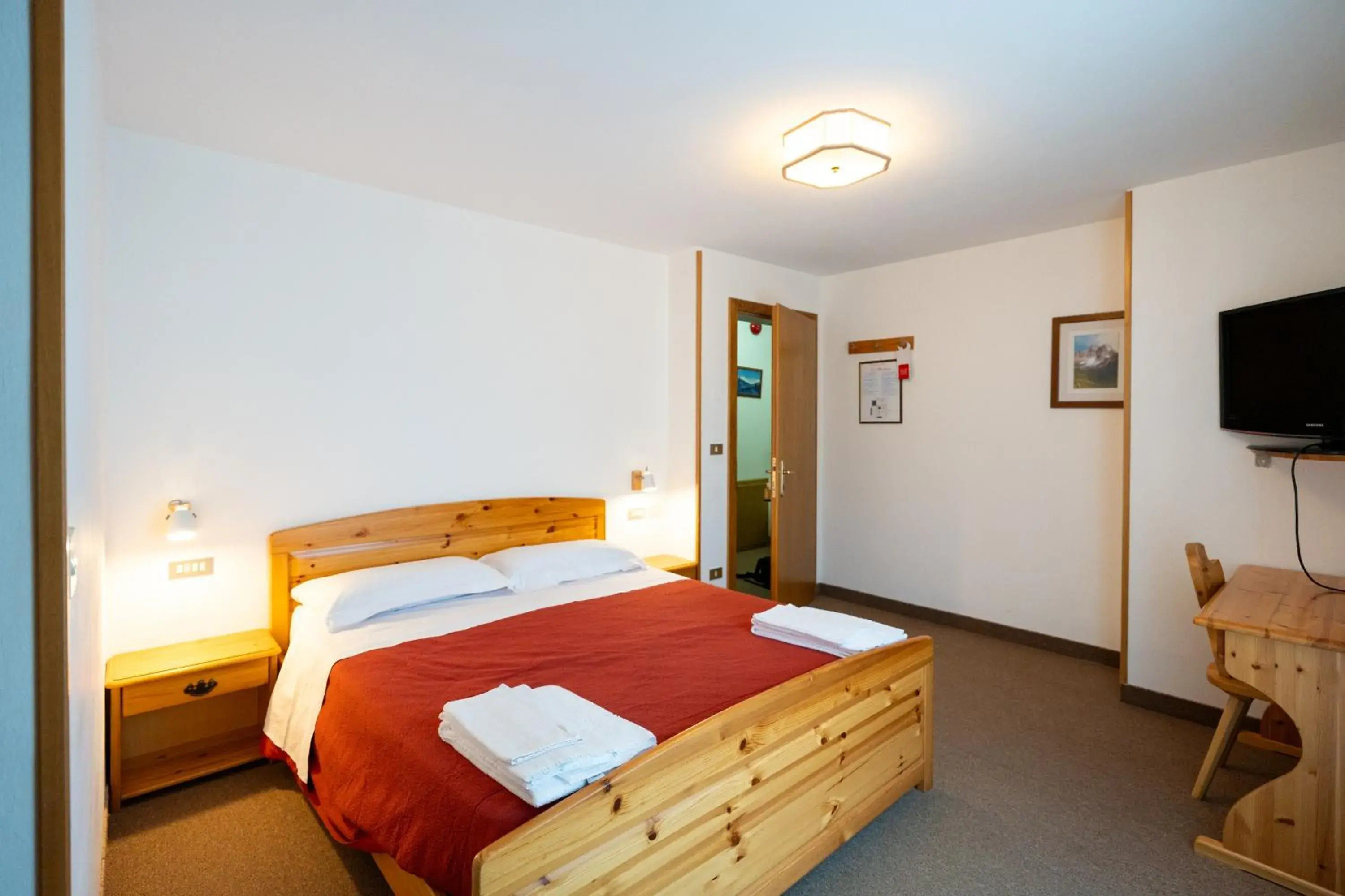 Triple Room in Dolomites Hotel La Meridiana Triple Room in Dolomites Hotel La Meridiana