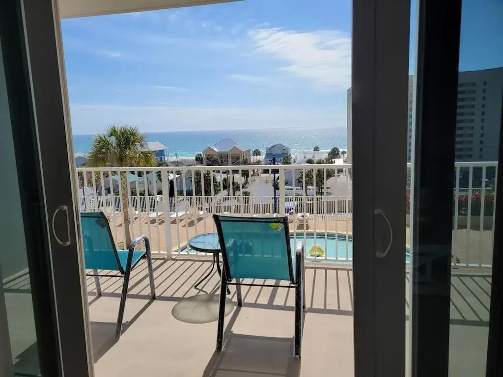 Spectacular 5th Floor Gulf View Condo in Panama City Beach, just steps away from the beach Spectacular 5th Floor Gulf View Condo in Panama City Beach, just steps away from the beach
