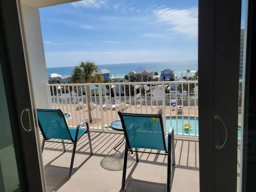 Spectacular 5th Floor Gulf View Condo in Panama City Beach, just steps away from the beach