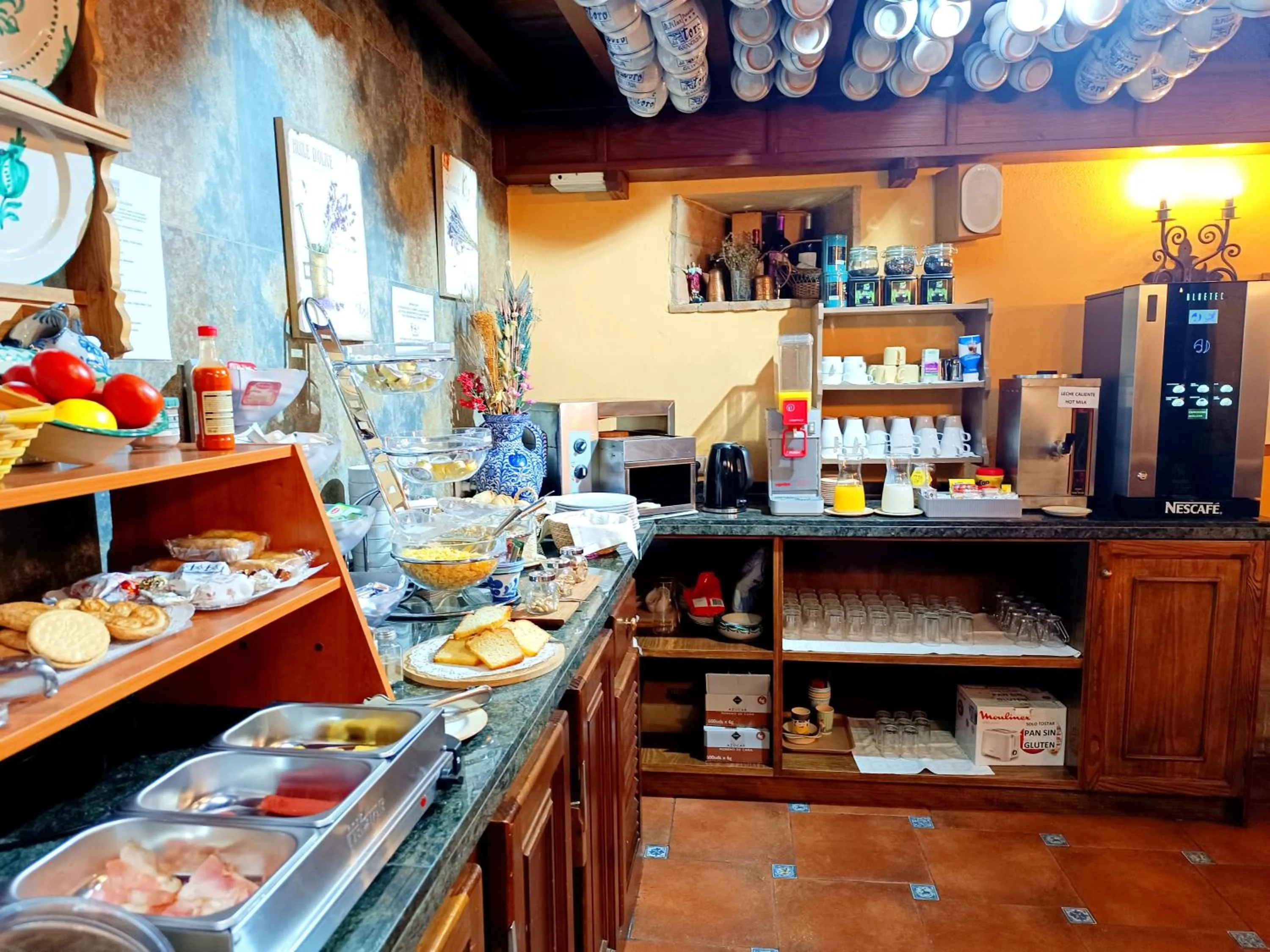 Food and drinks in Hotel Posada del Toro