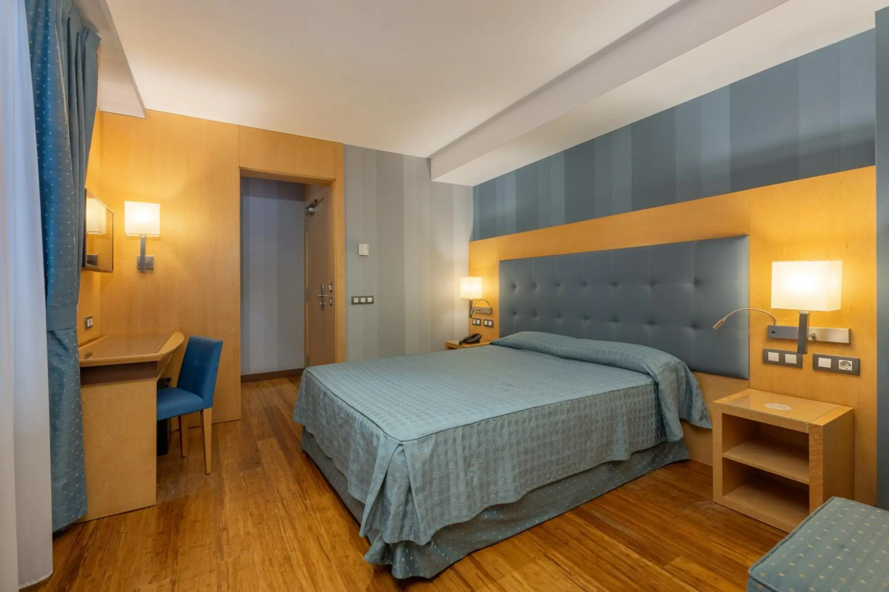 Double or Twin Room with Extra Bed in Hotel del Mar Double or Twin Room with Extra Bed in Hotel del Mar