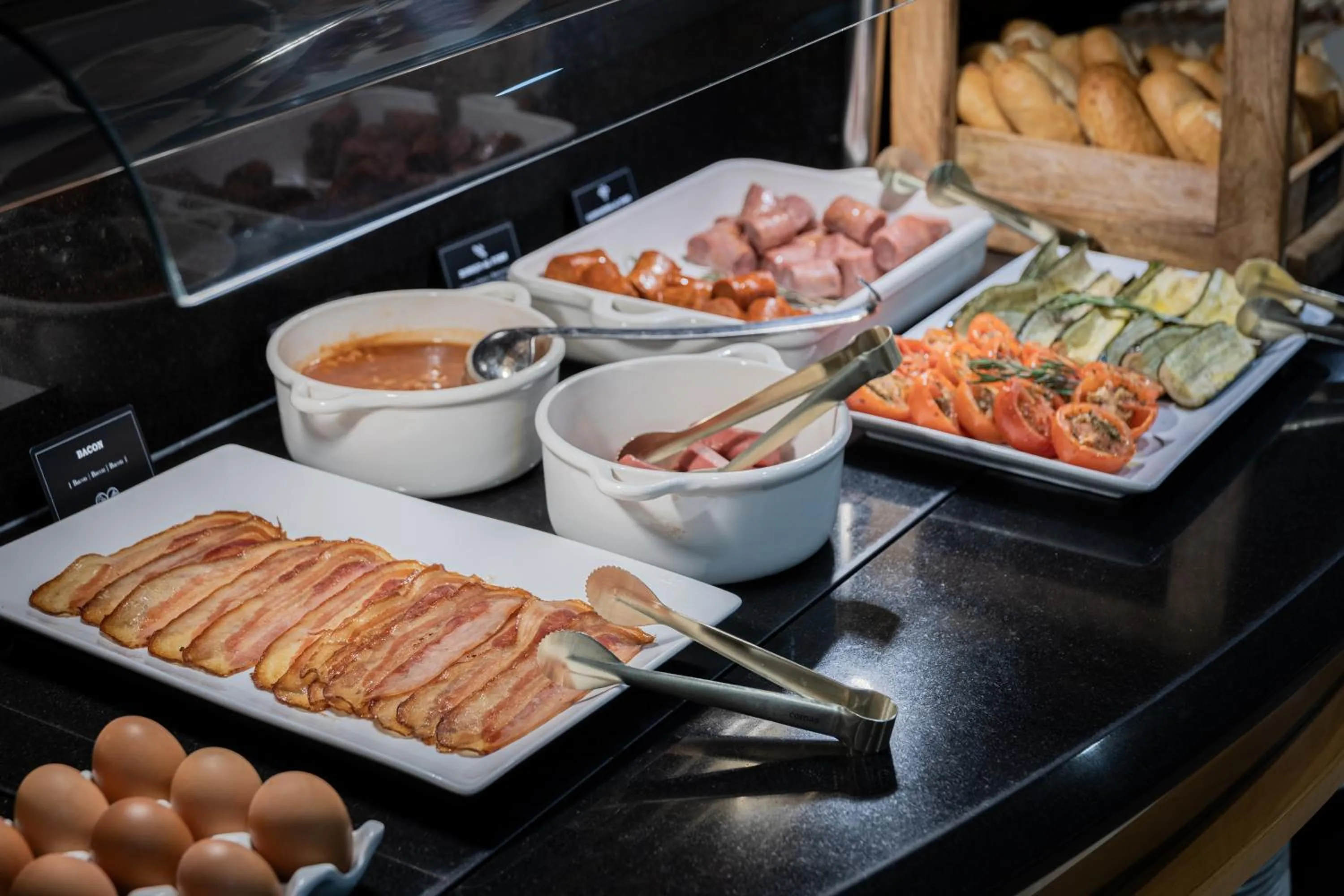 Buffet breakfast in Hotel del Mar