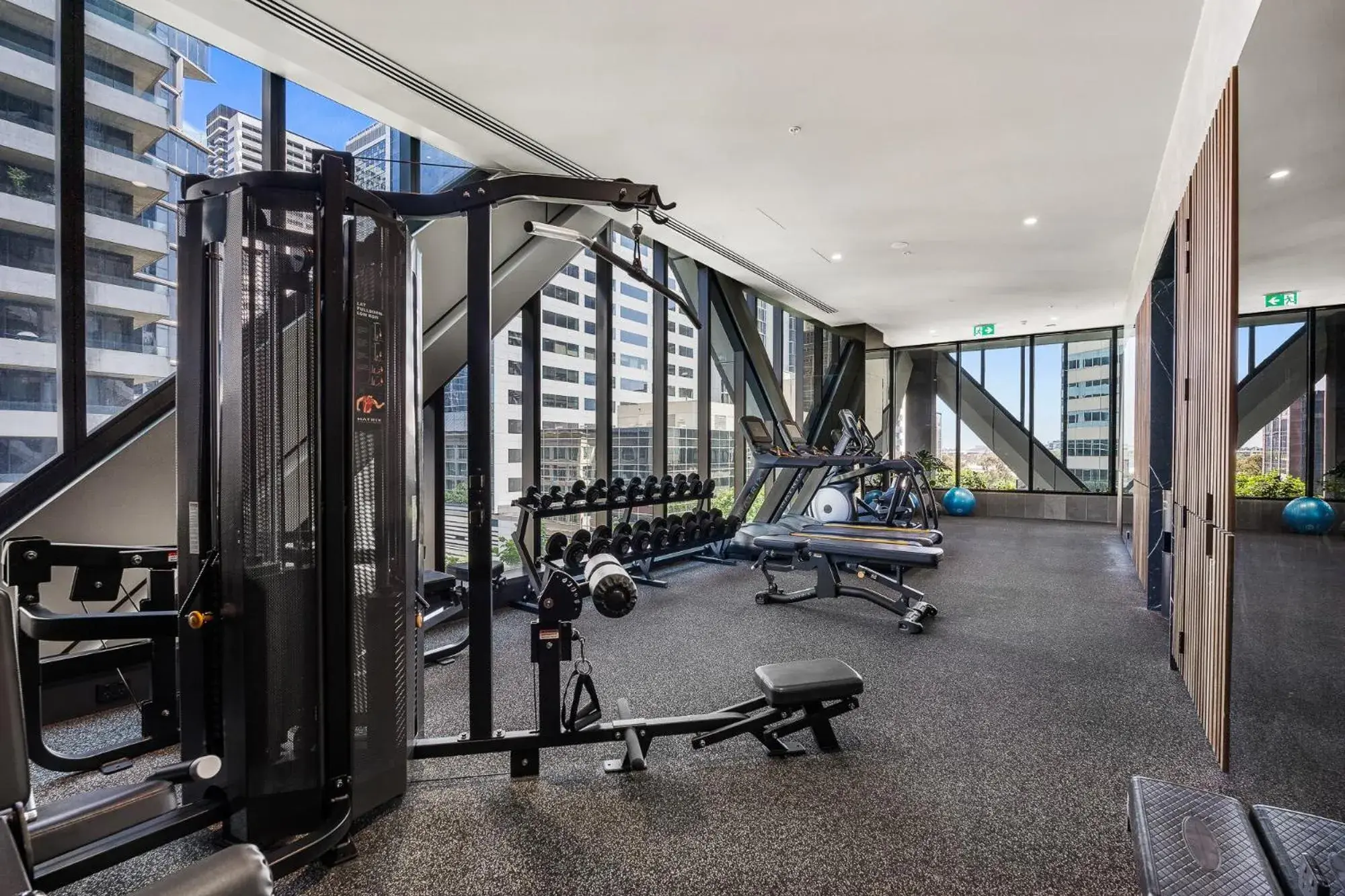 Fitness centre/facilities in Paragon Apartments by CLLIX Fitness centre/facilities in Paragon Apartments by CLLIX