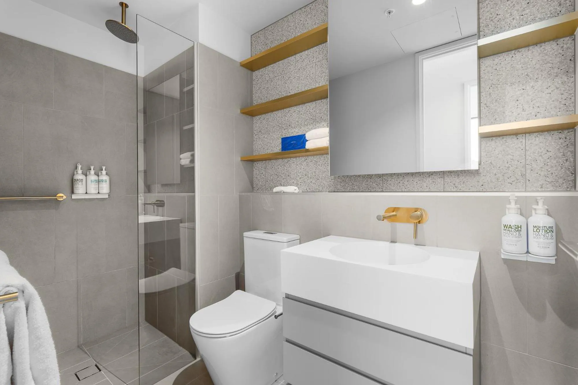 Bathroom in Paragon Apartments by CLLIX