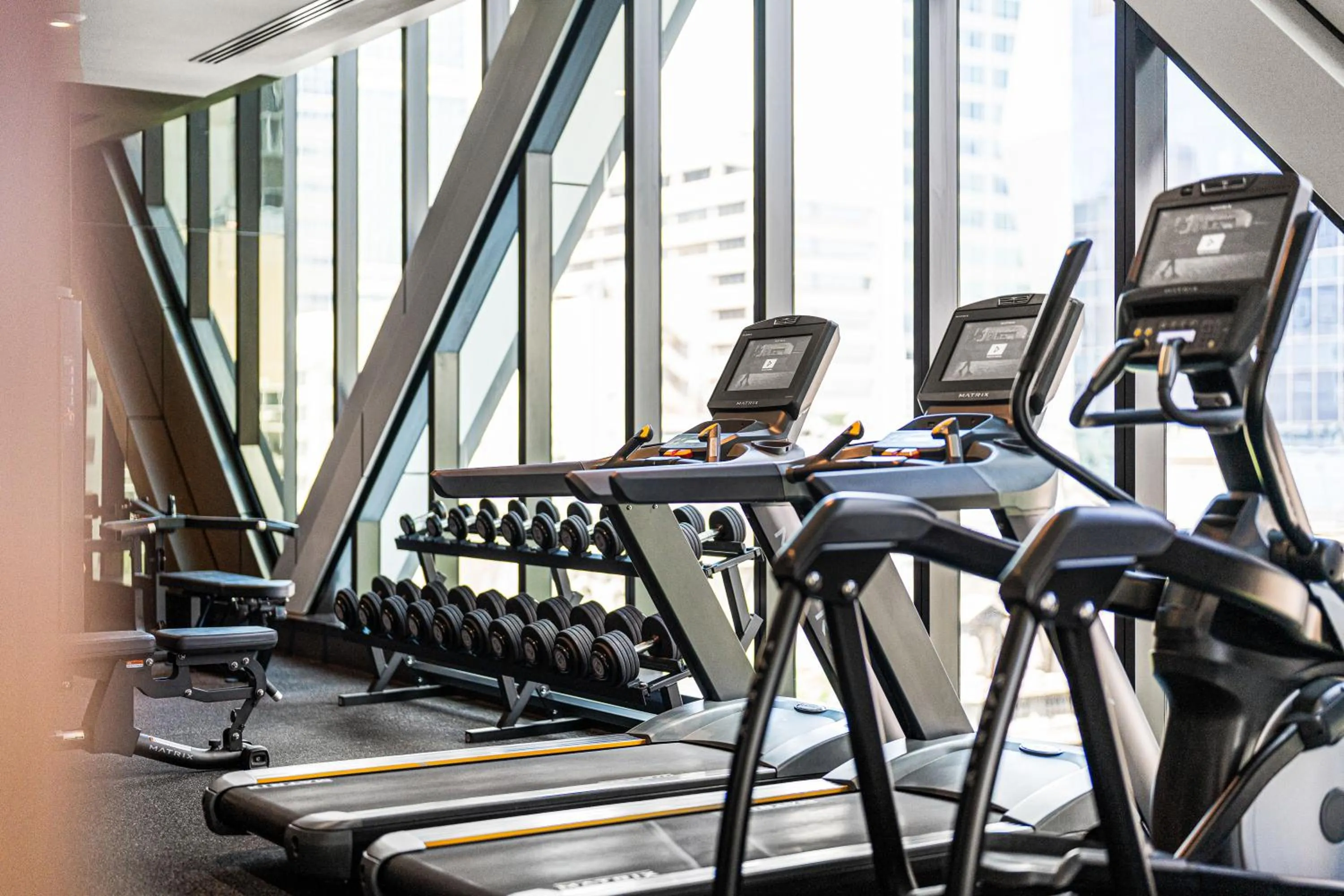 Fitness centre/facilities in Paragon Apartments by CLLIX