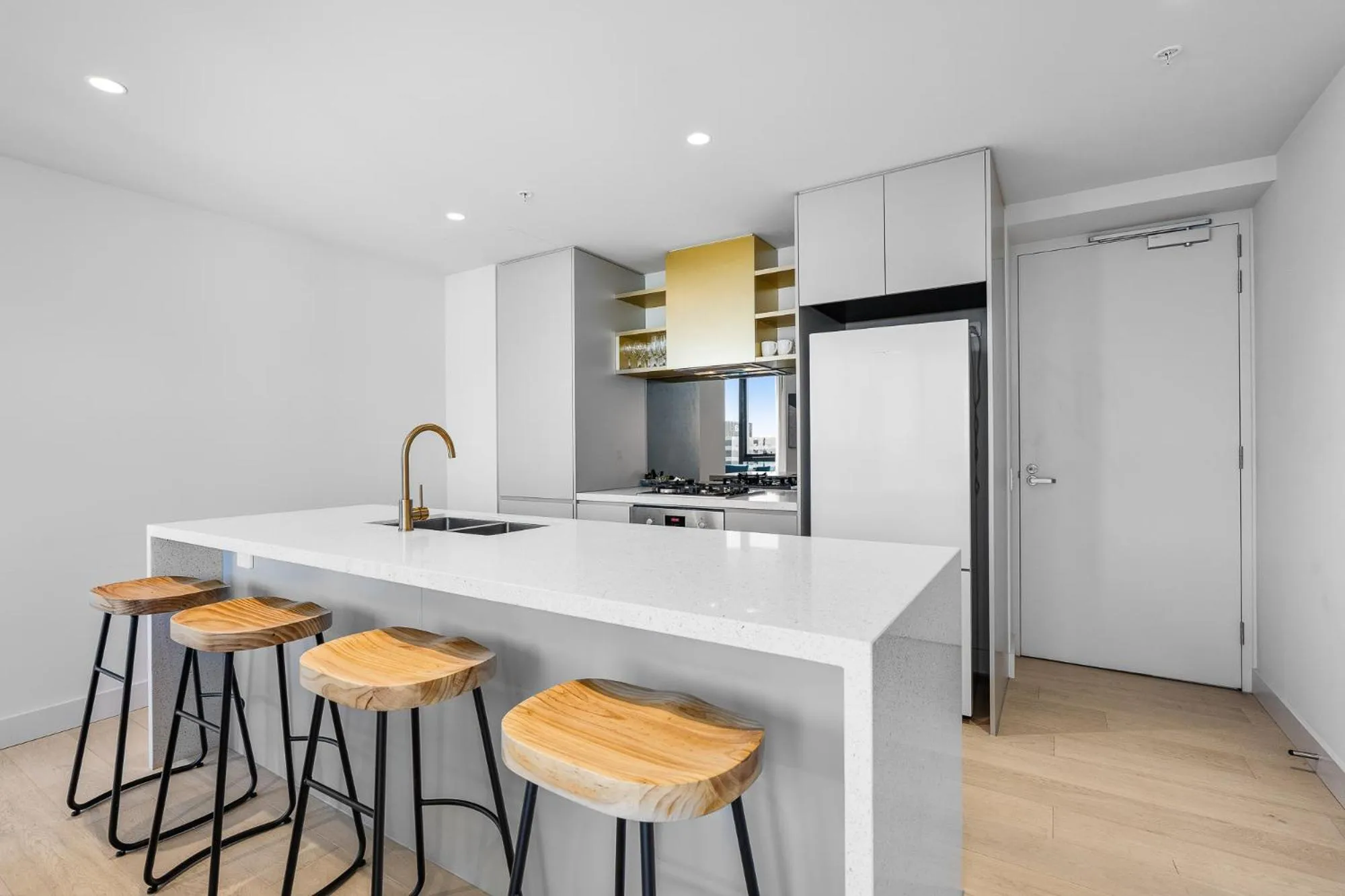 Kitchen or kitchenette in Paragon Apartments by CLLIX