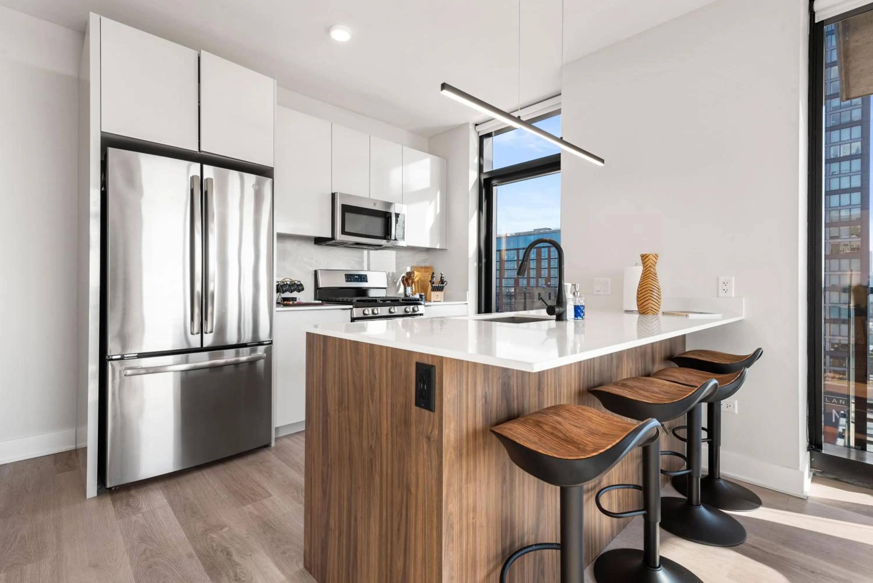 Kitchen or kitchenette in Avra Stylish Apartments Prime West Loop Location Near Union Park