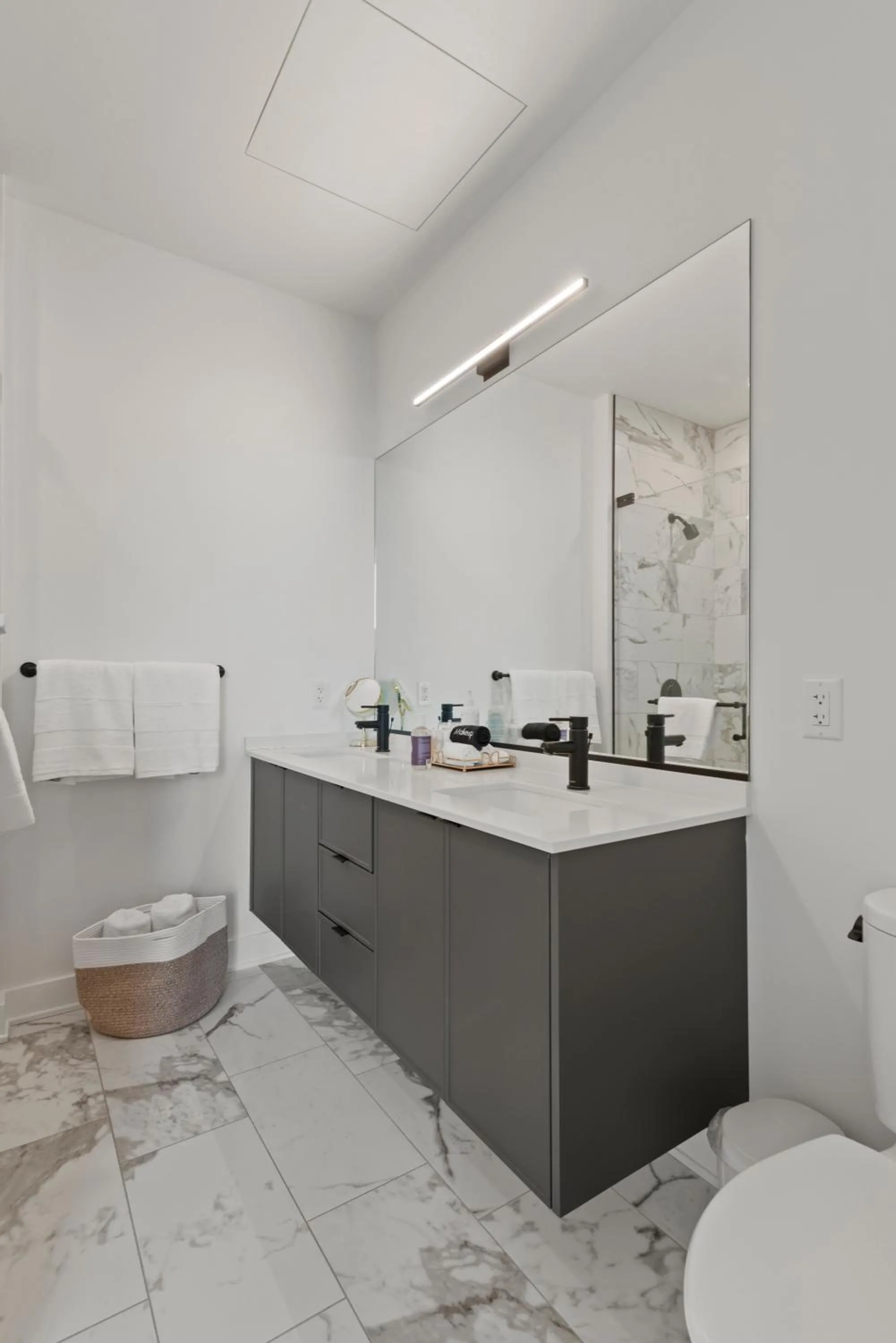 Bathroom in Avra Stylish Apartments Prime West Loop Location Near Union Park