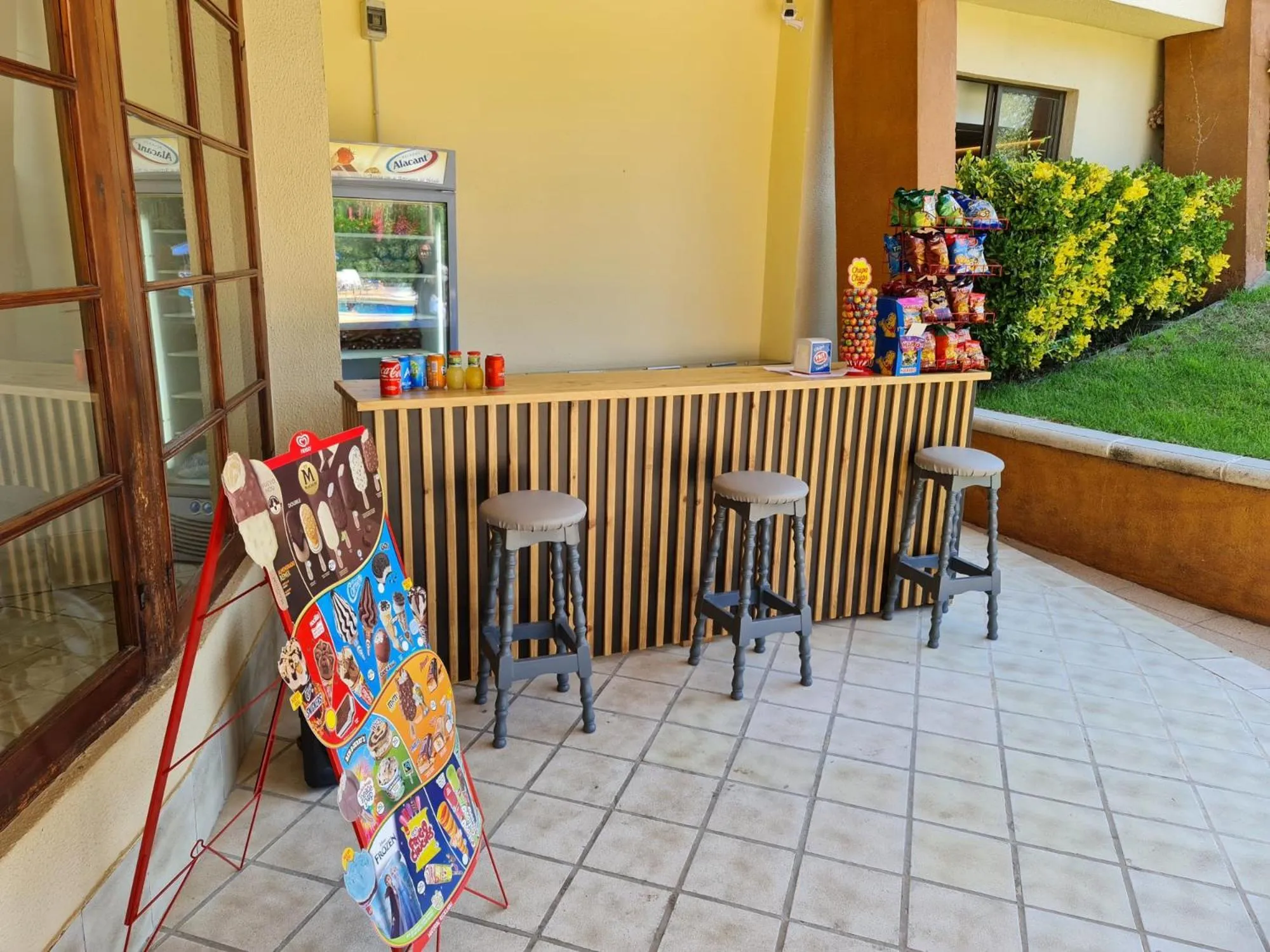 Balcony/Terrace in GHT Aparthotel Tossa Park