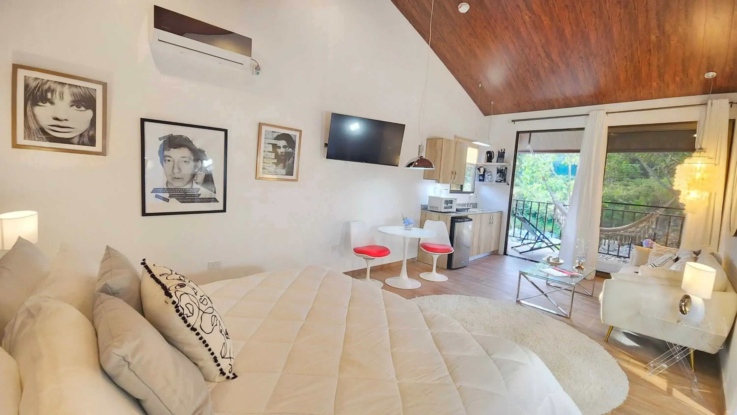 Suite with River View in Rio Verde by Villa Alejandro Suite with River View in Rio Verde by Villa Alejandro