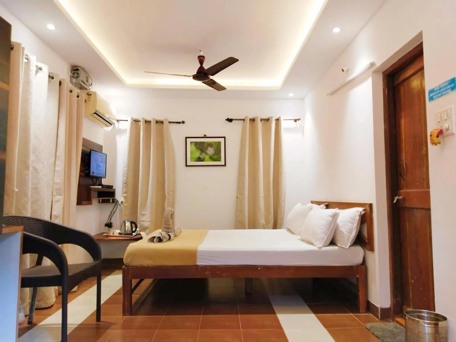 View (from property/room), Bed in Blue Sea Beach Resort