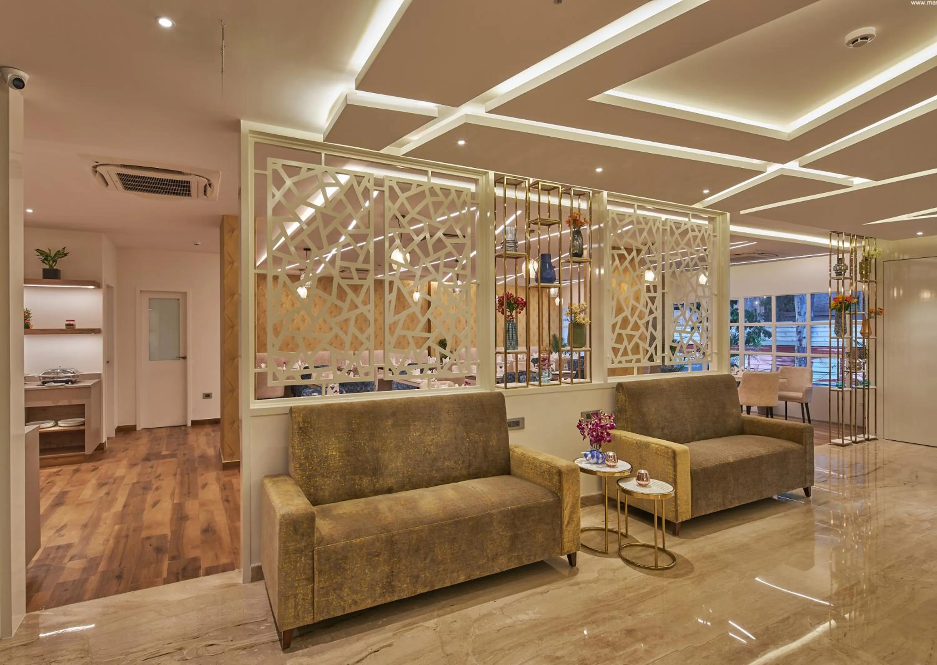 Seating area in Regenta Inn Grand-ORR, Mahadevapura