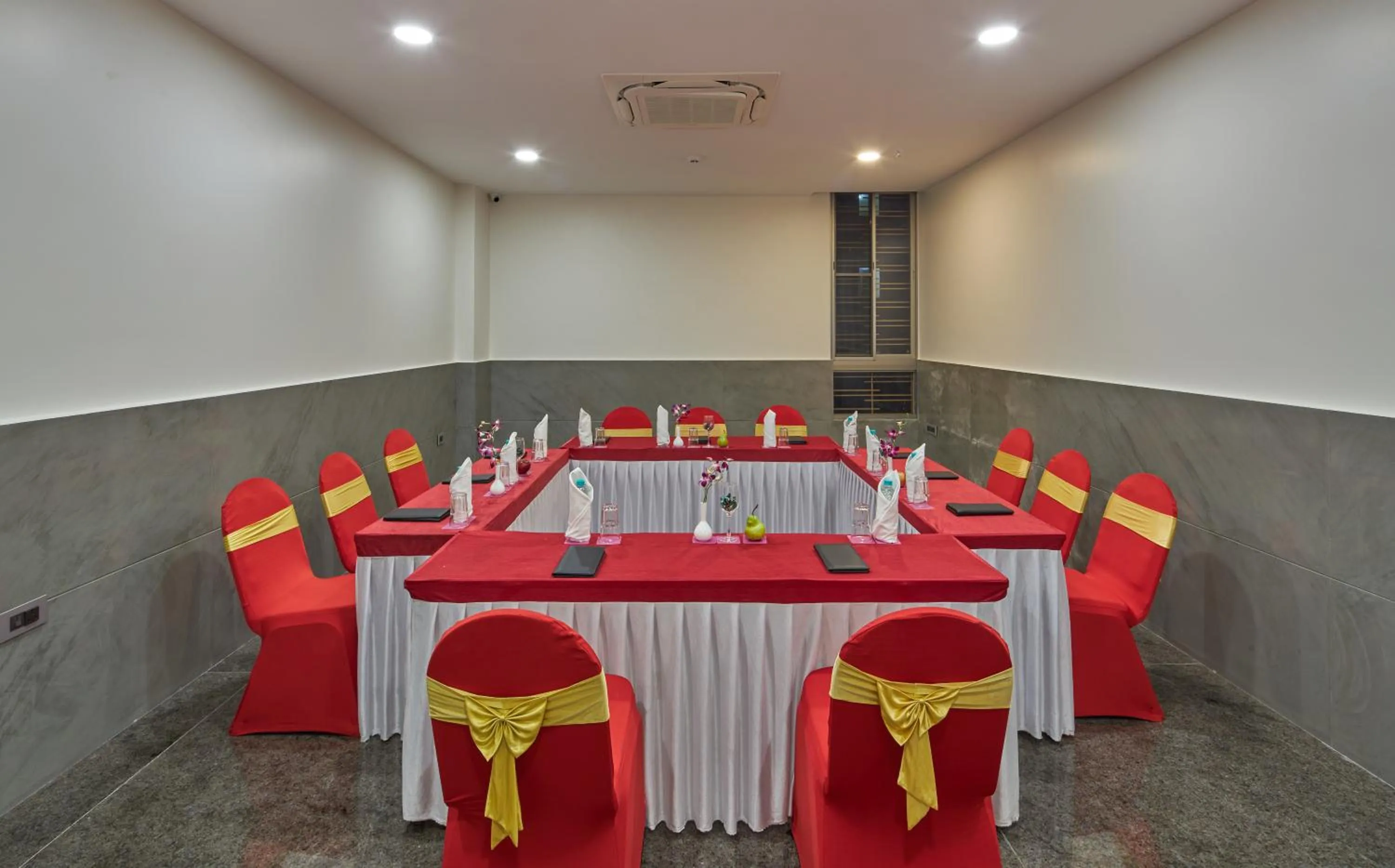 Banquet/Function facilities in Regenta Inn Grand-ORR, Mahadevapura