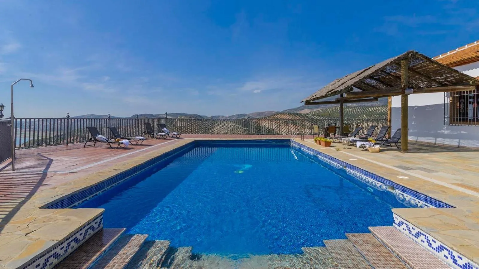 Swimming pool in La Villa del Lago Iznájar by Ruralidays