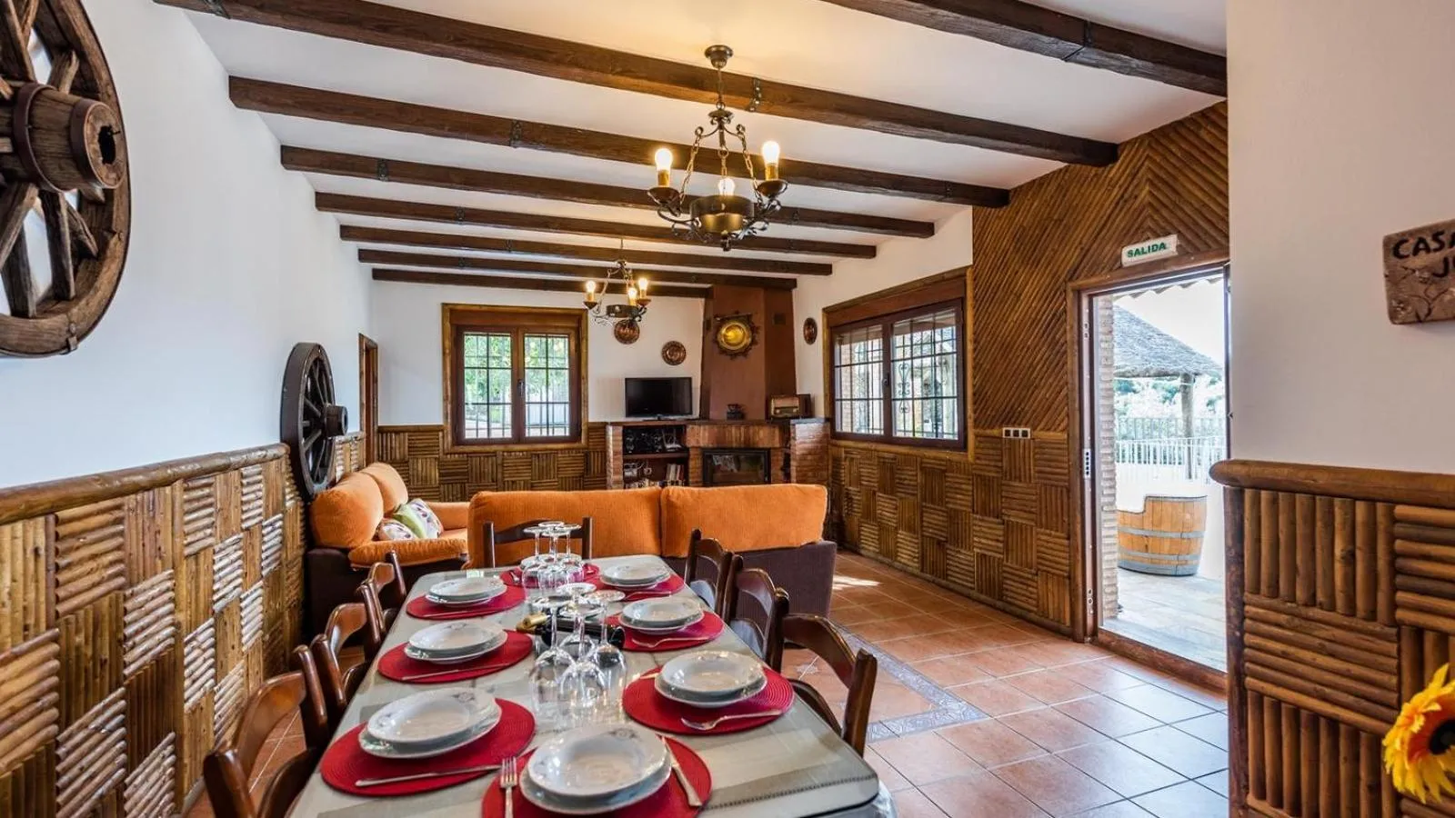 Dining area in La Villa del Lago Iznájar by Ruralidays
