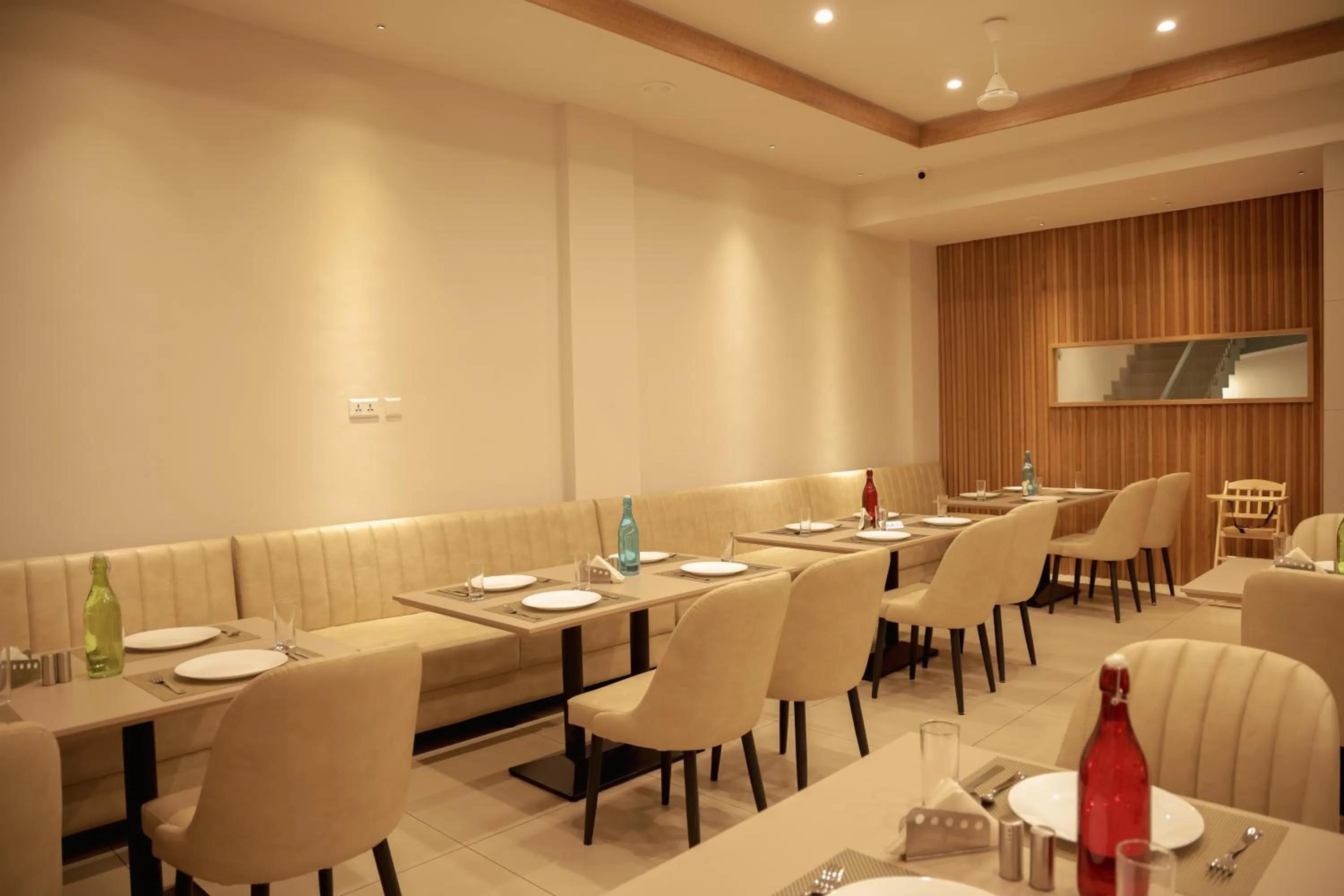 Restaurant/places to eat in HILUX COURTYARD