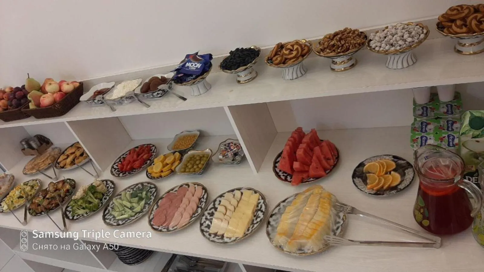 Food and drinks in Ulli Oy Boutique Hotel & Terrace