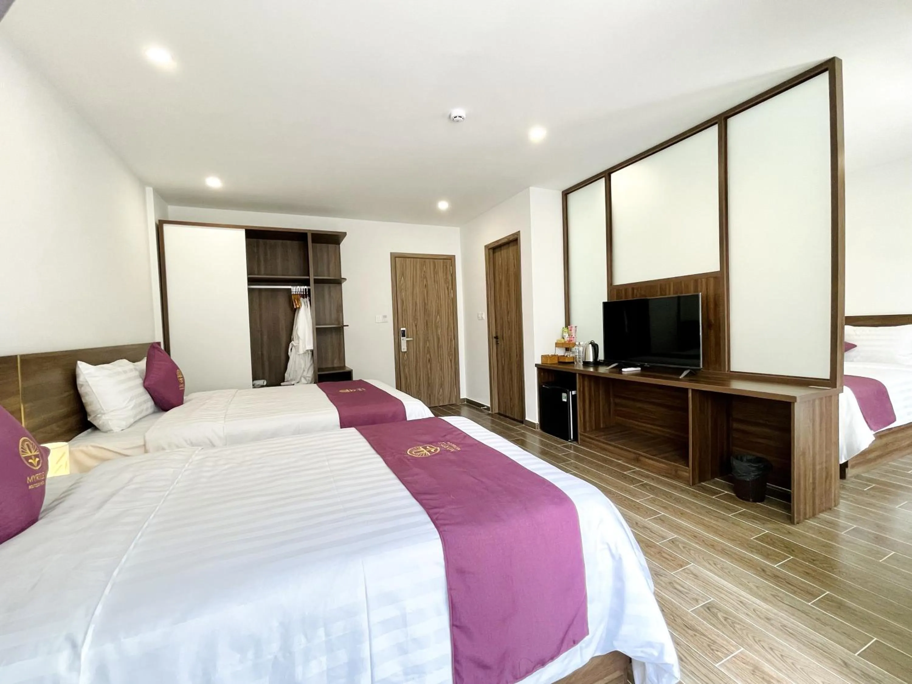 TV and multimedia, Bed in Myrtle Boutique Hotel Phu Quoc