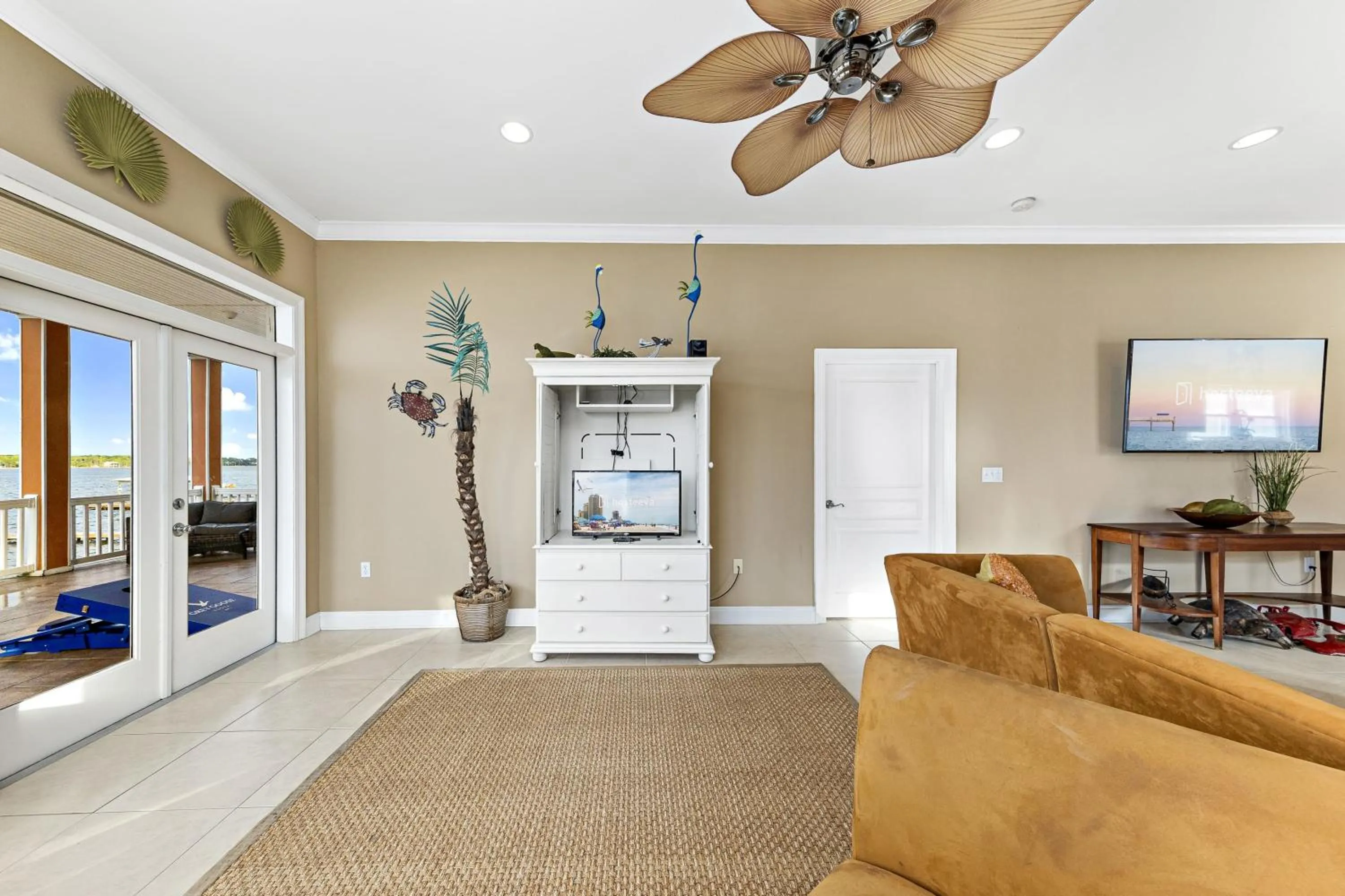 TV and multimedia in Krusty Crab