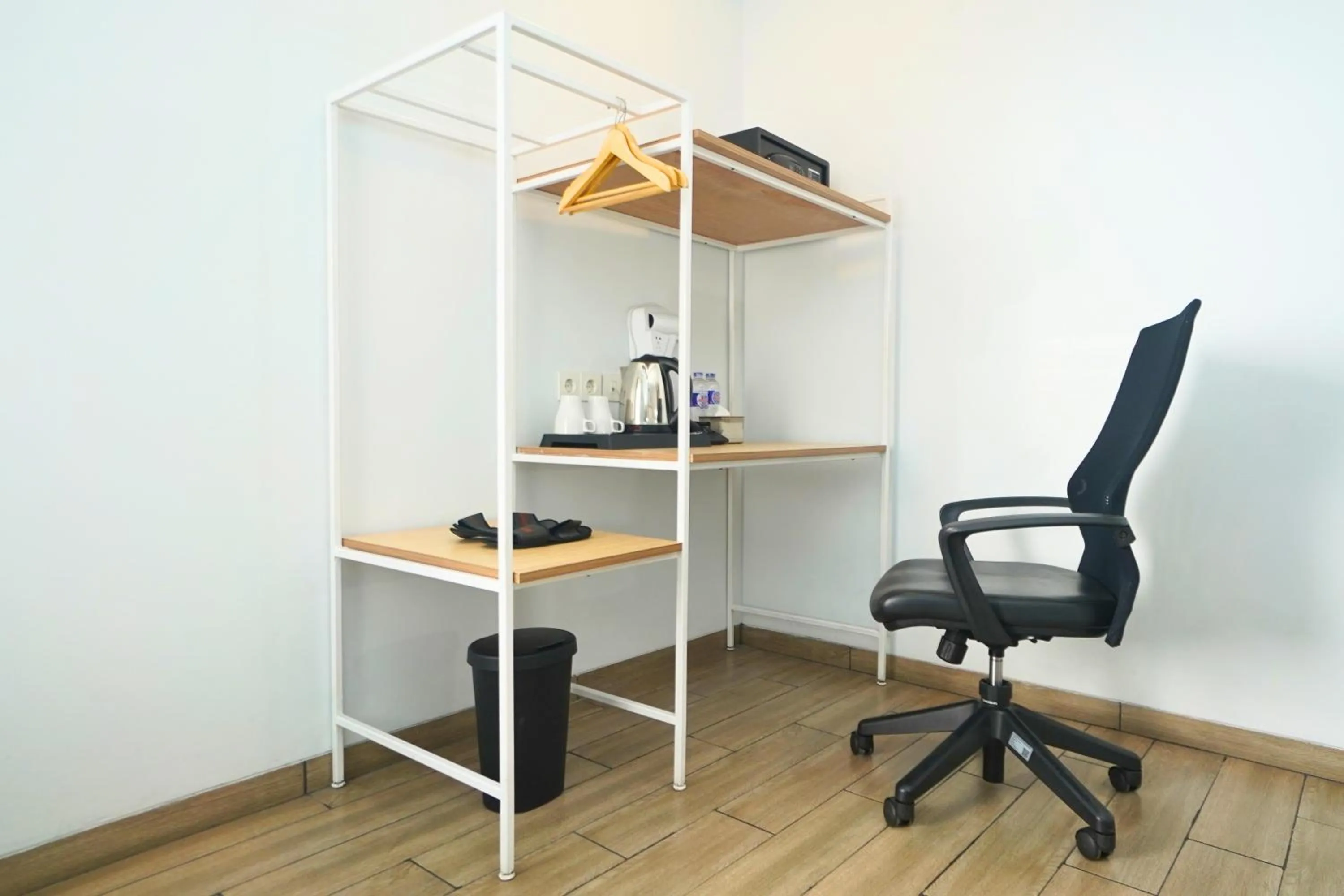 Bedroom in Front One Hotel Pasir Koja Bandung