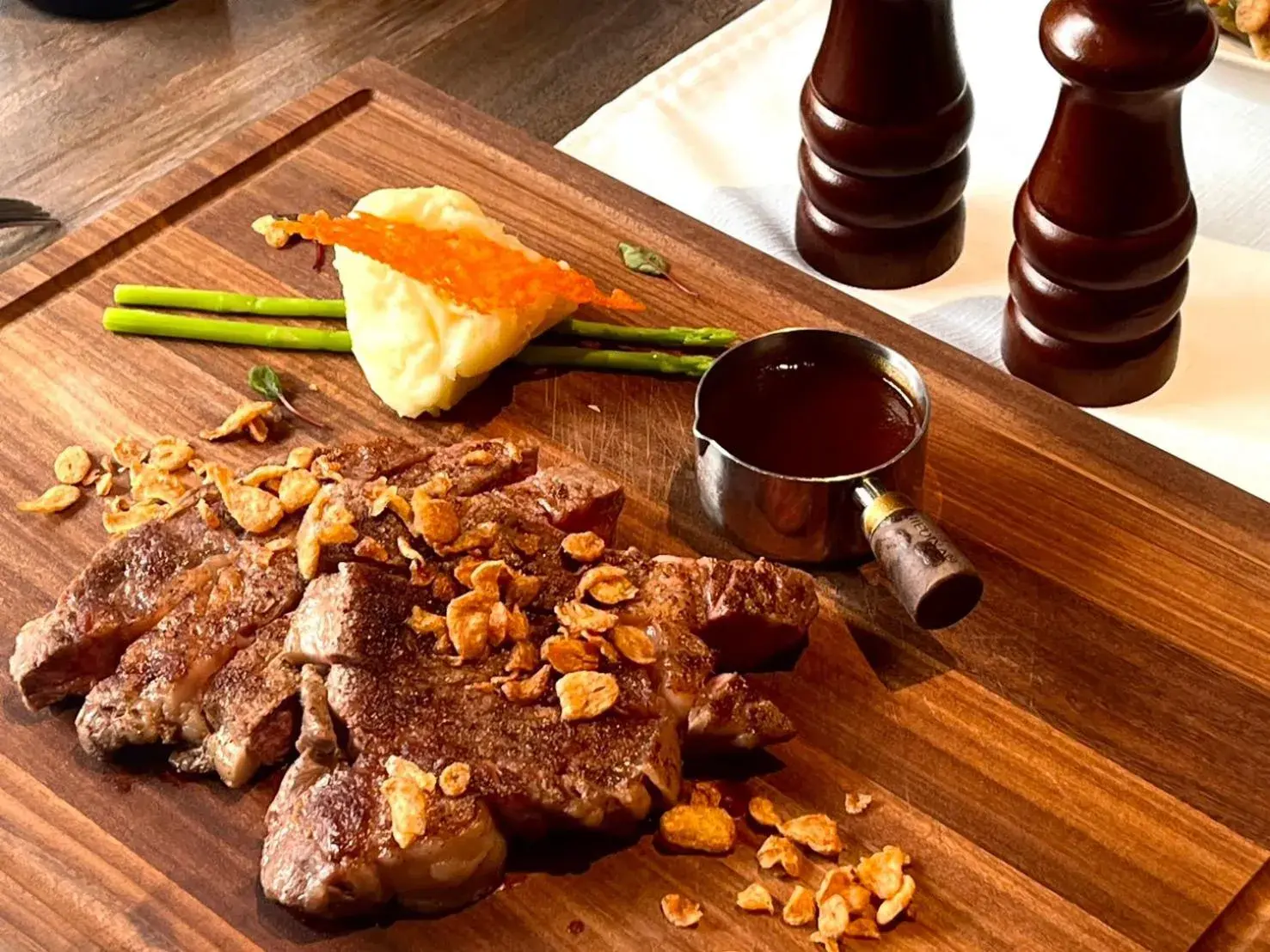 Restaurant/places to eat in CP Hotel Restaurant/places to eat in CP Hotel