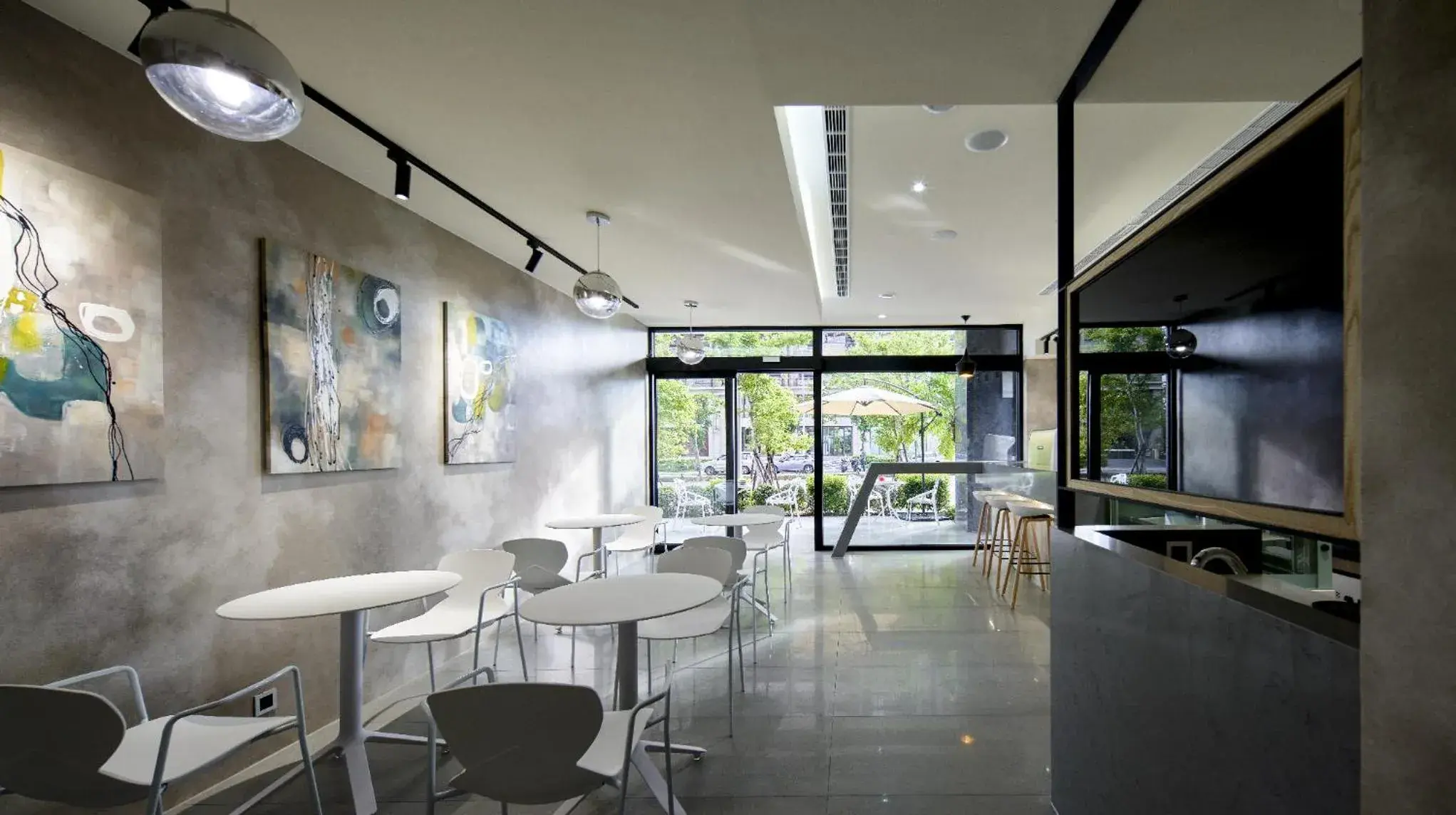 Restaurant/places to eat in CP Hotel Restaurant/places to eat in CP Hotel