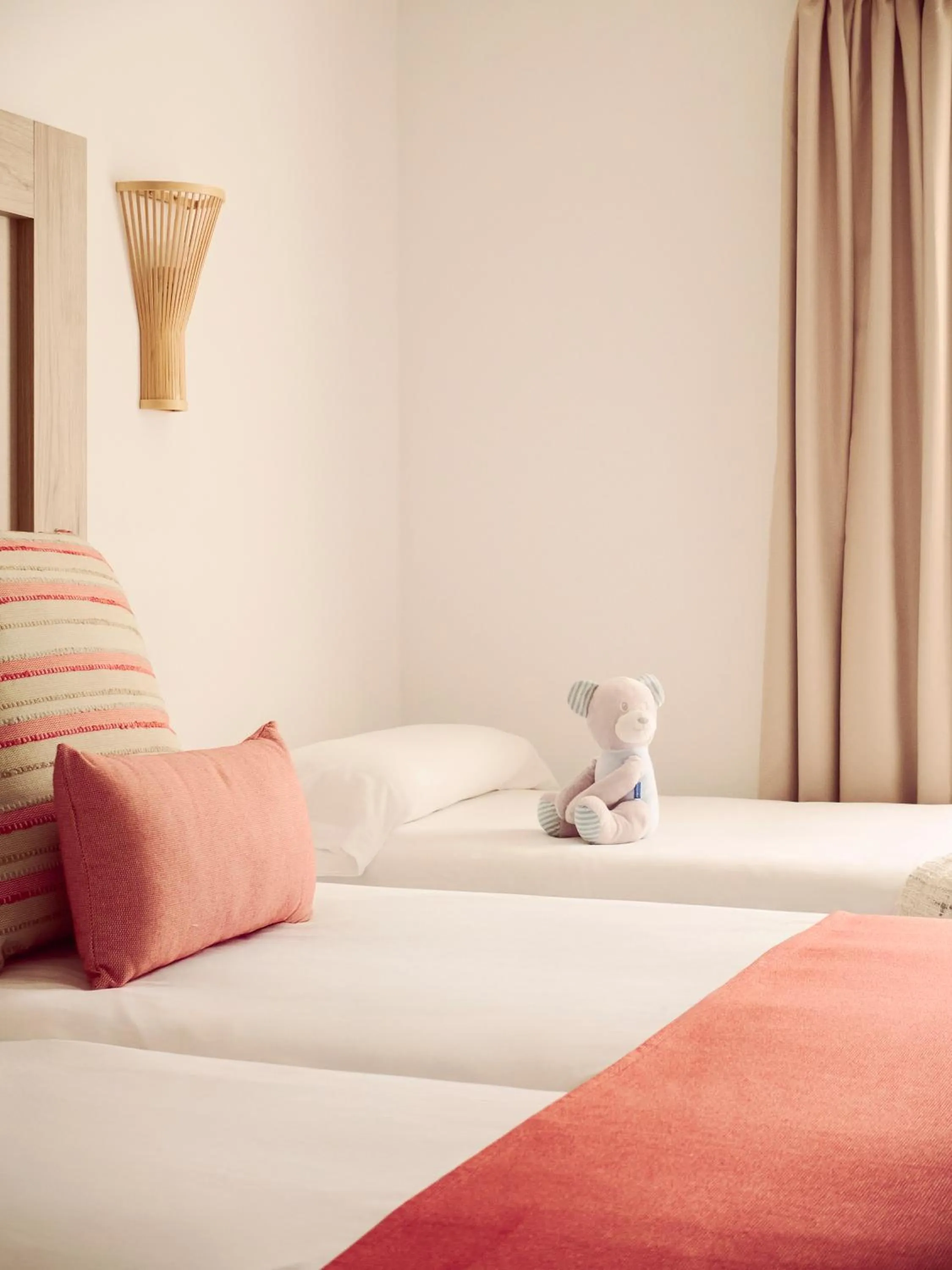 Bedroom, Bed in Ona Las Rampas