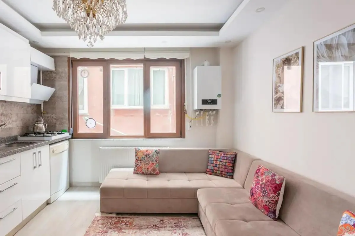 İstanbul'un merkezinde Cevahir AVM karşısı 1+1 yeni ev