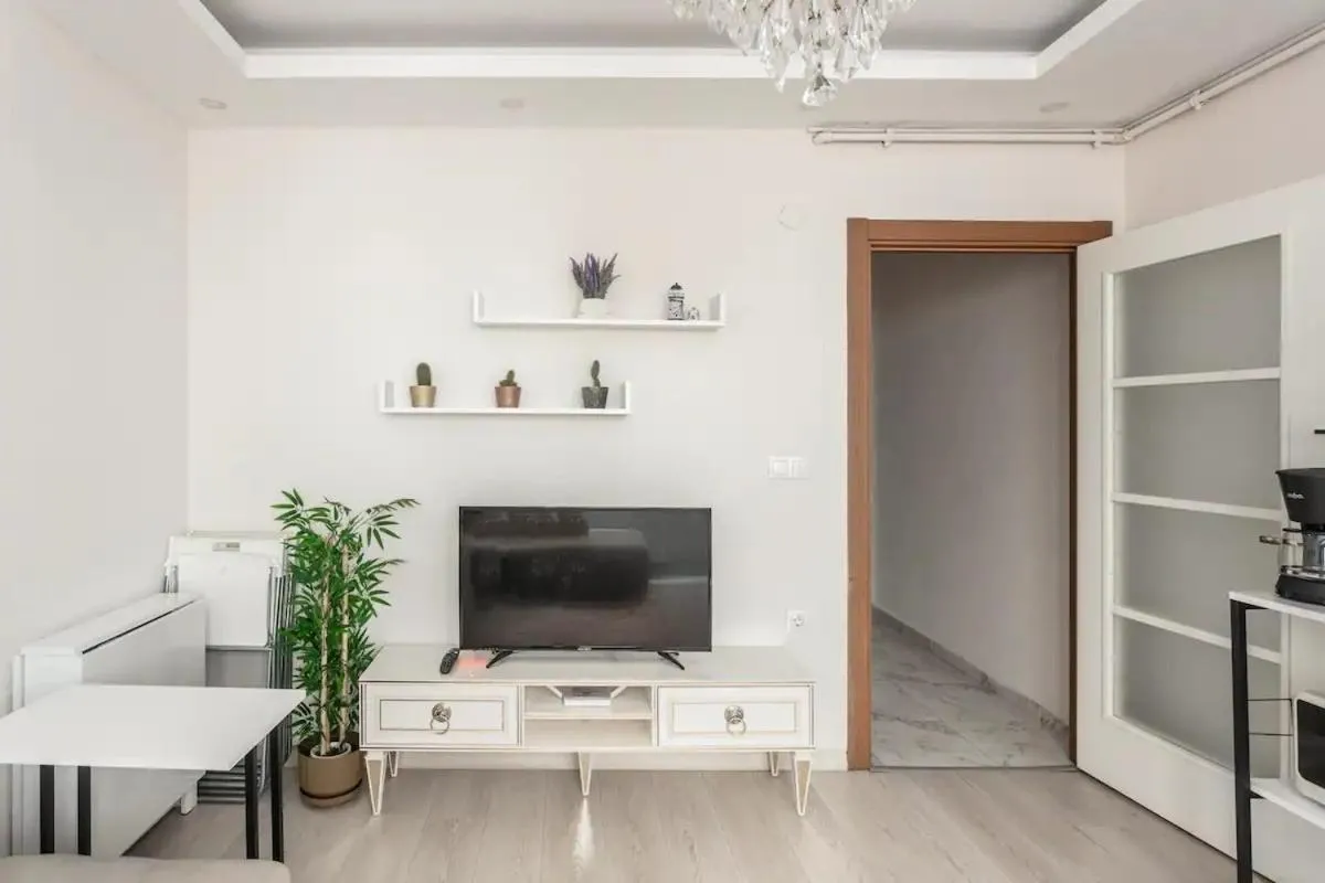 İstanbul'un merkezinde Cevahir AVM karşısı 1+1 yeni ev