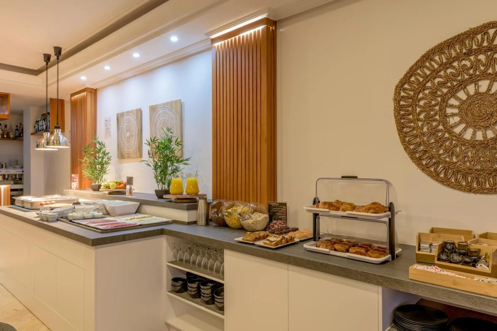 Buffet breakfast in Hotel Boutique Sibarys - Adults Recommended